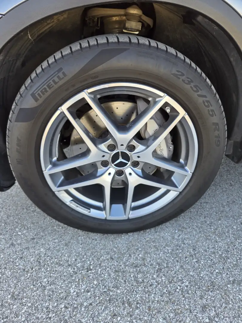 Mercedes-Benz GLC 250 250d 4MATIC Aut. Grau - 2