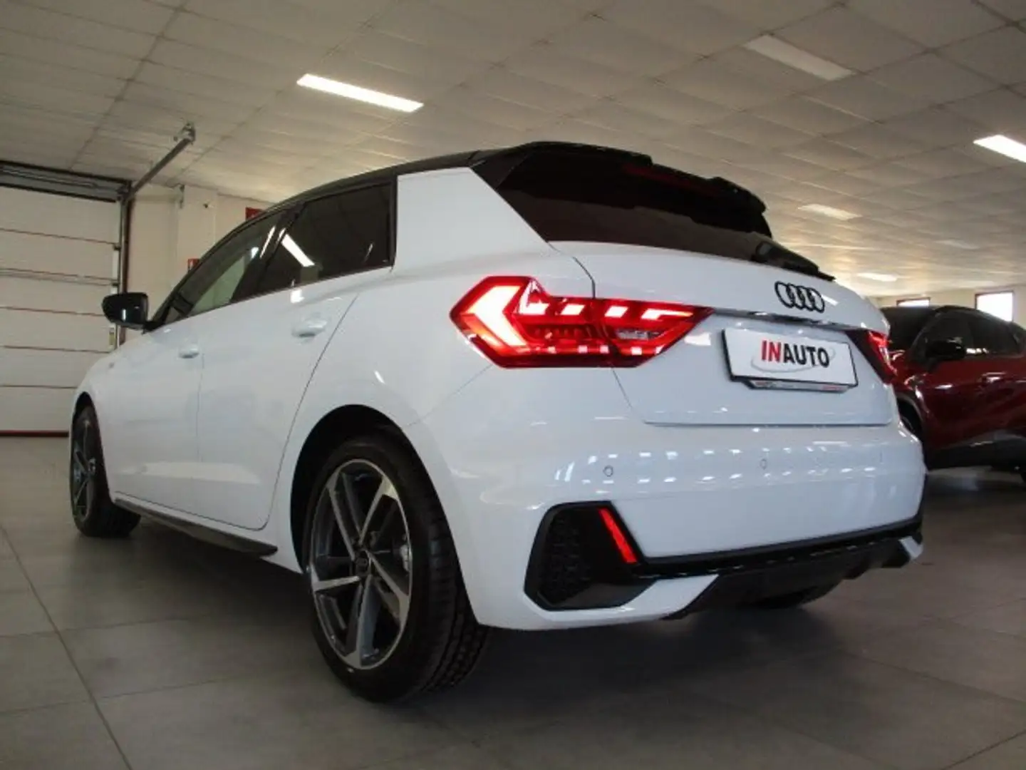 Audi A1 A1 SPB 30 1.0 TFSI Adrenalin Black Edition 116CV Bianco - 2