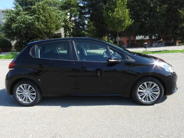 Peugeot 208 BlueHDi 75 5 porte Active *NEOPATENTATO*