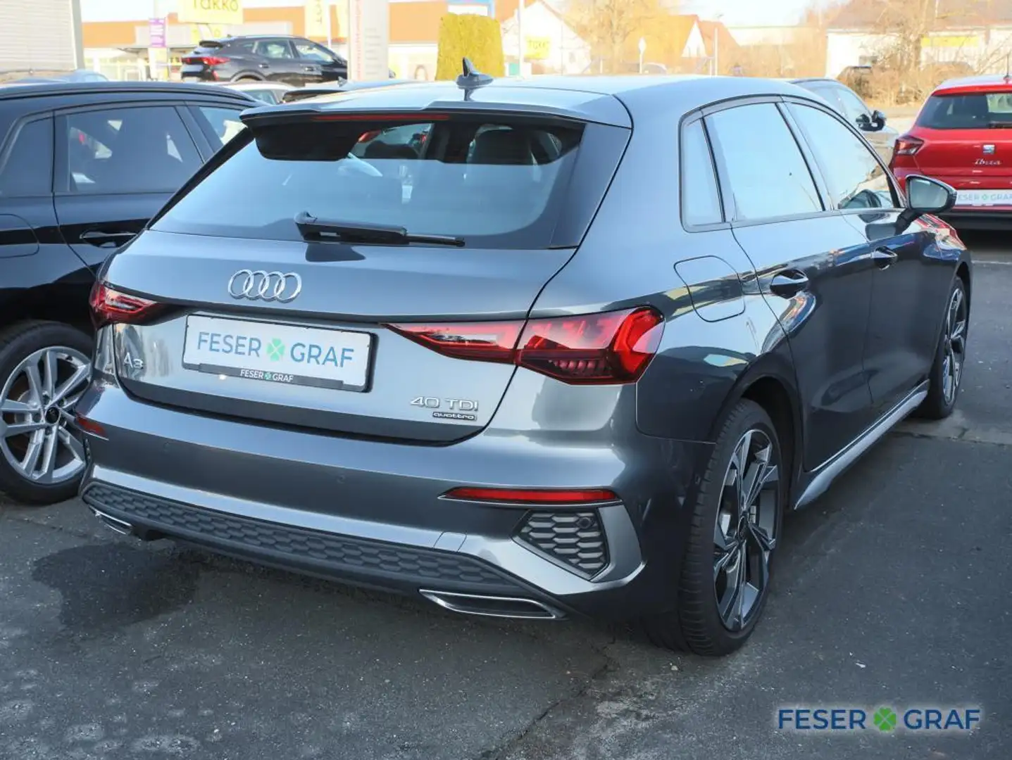 Audi A3 40 TDI qu S Line Int LED,Navi,Leder Grau - 2