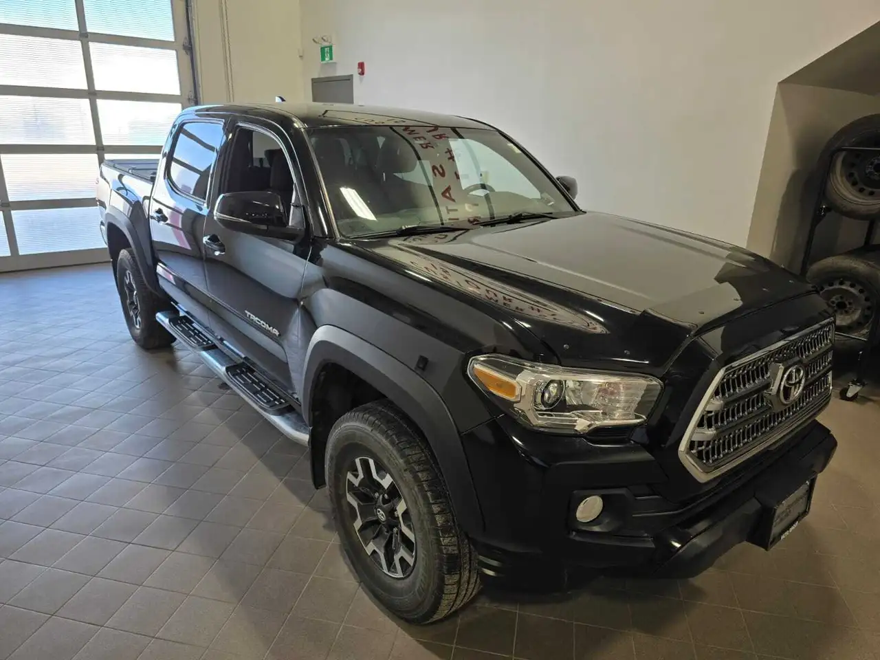 Toyota Tacoma снимка Toyota Tacoma