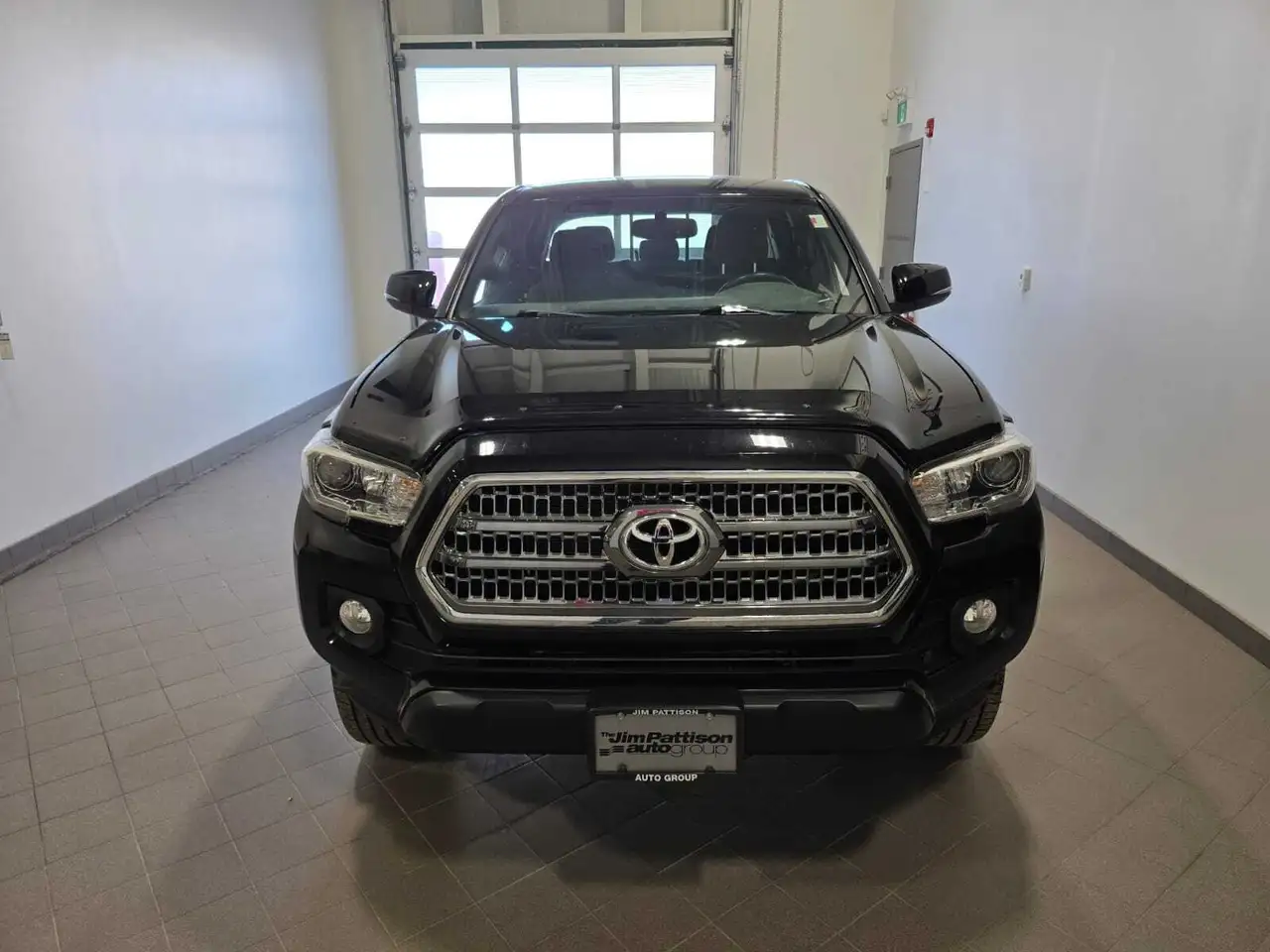 Toyota Tacoma снимка Toyota Tacoma