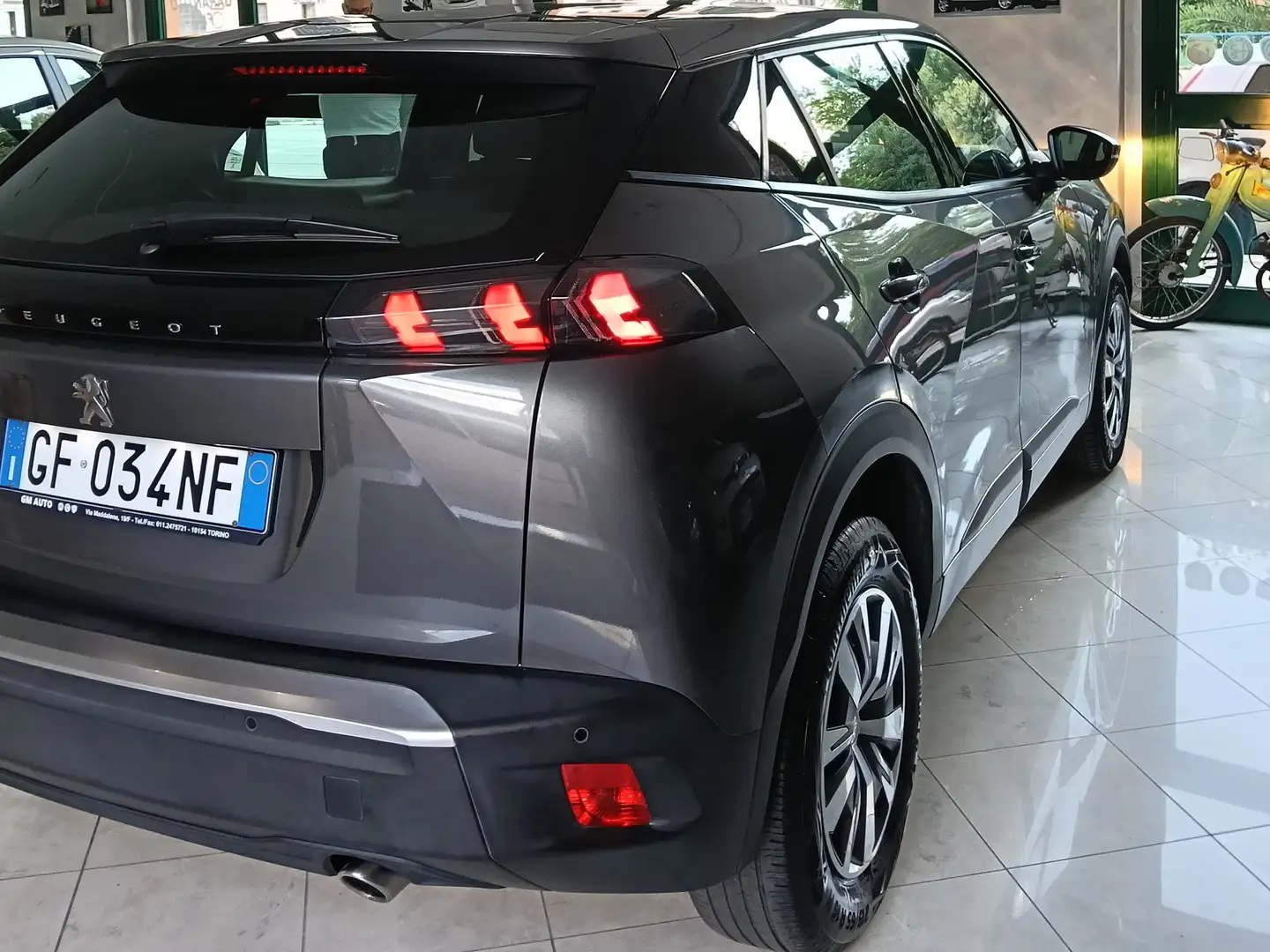 Peugeot 2008 2008 II 2020 1.5 bluehdi Active s Gris - 2