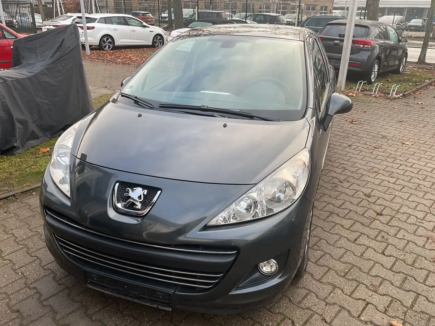 Peugeot 207 Premium Grau - 2