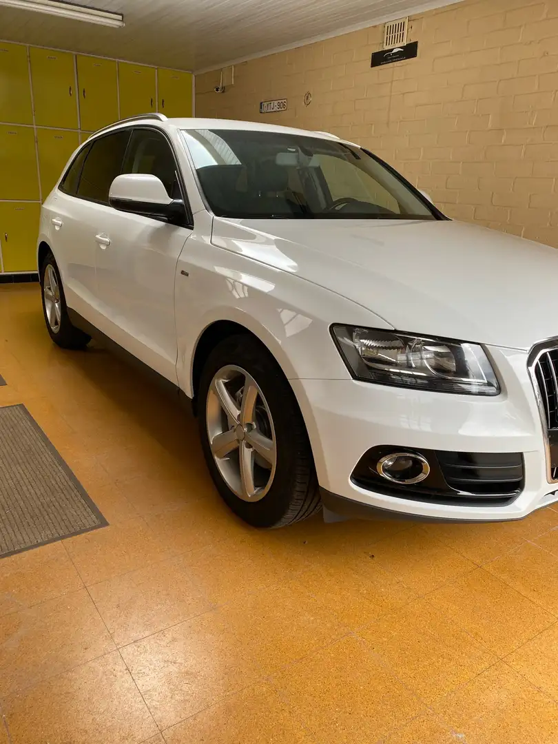 Audi Q5 2.0 tdi s-line - 2