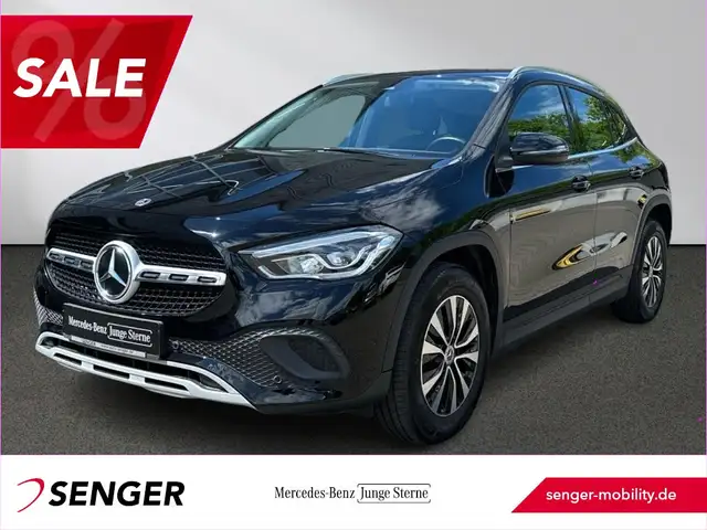 Mercedes-Benz GLA 200 Style Ambiente Sitzheizung MBUX LED AHK