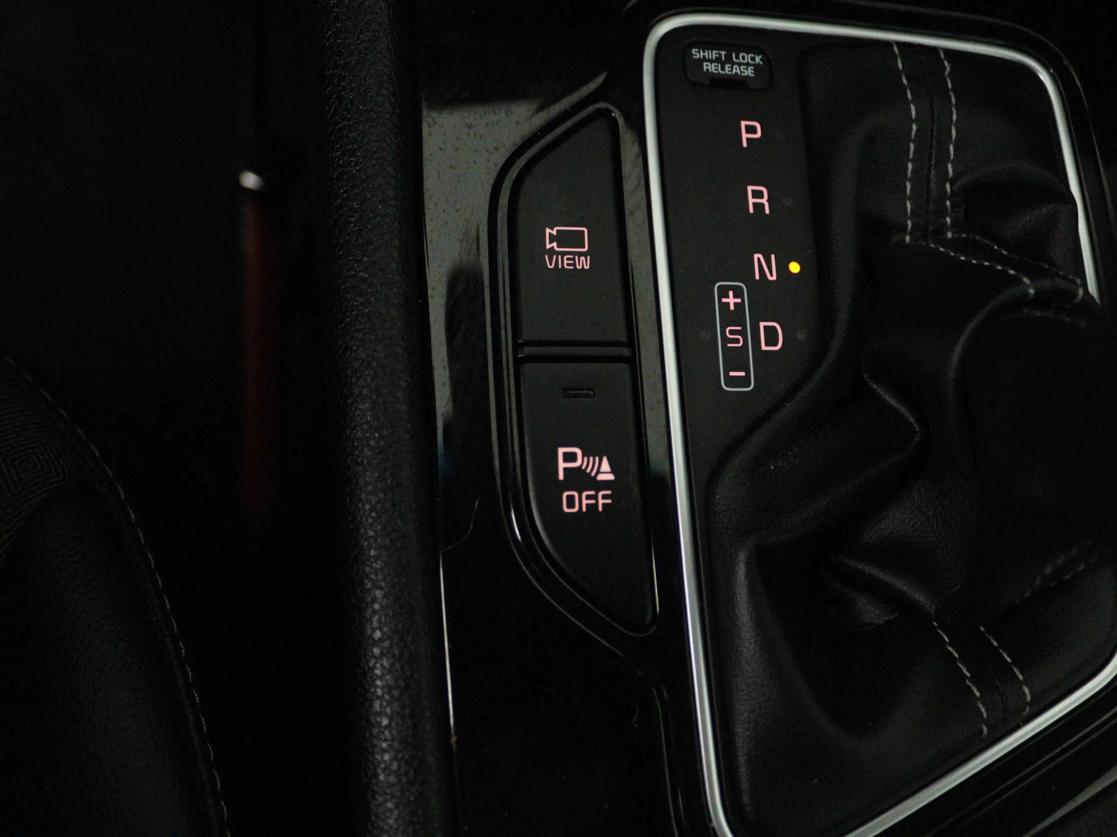 Kia Niro 1.6 GDi Hybrid DynamicLine | Camera | Apple Carpla — photo 13