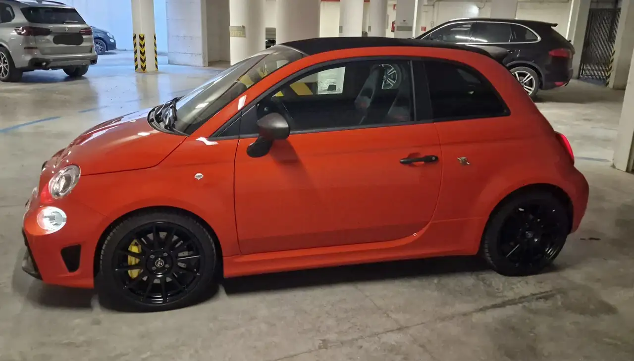 Abarth 695C 2024