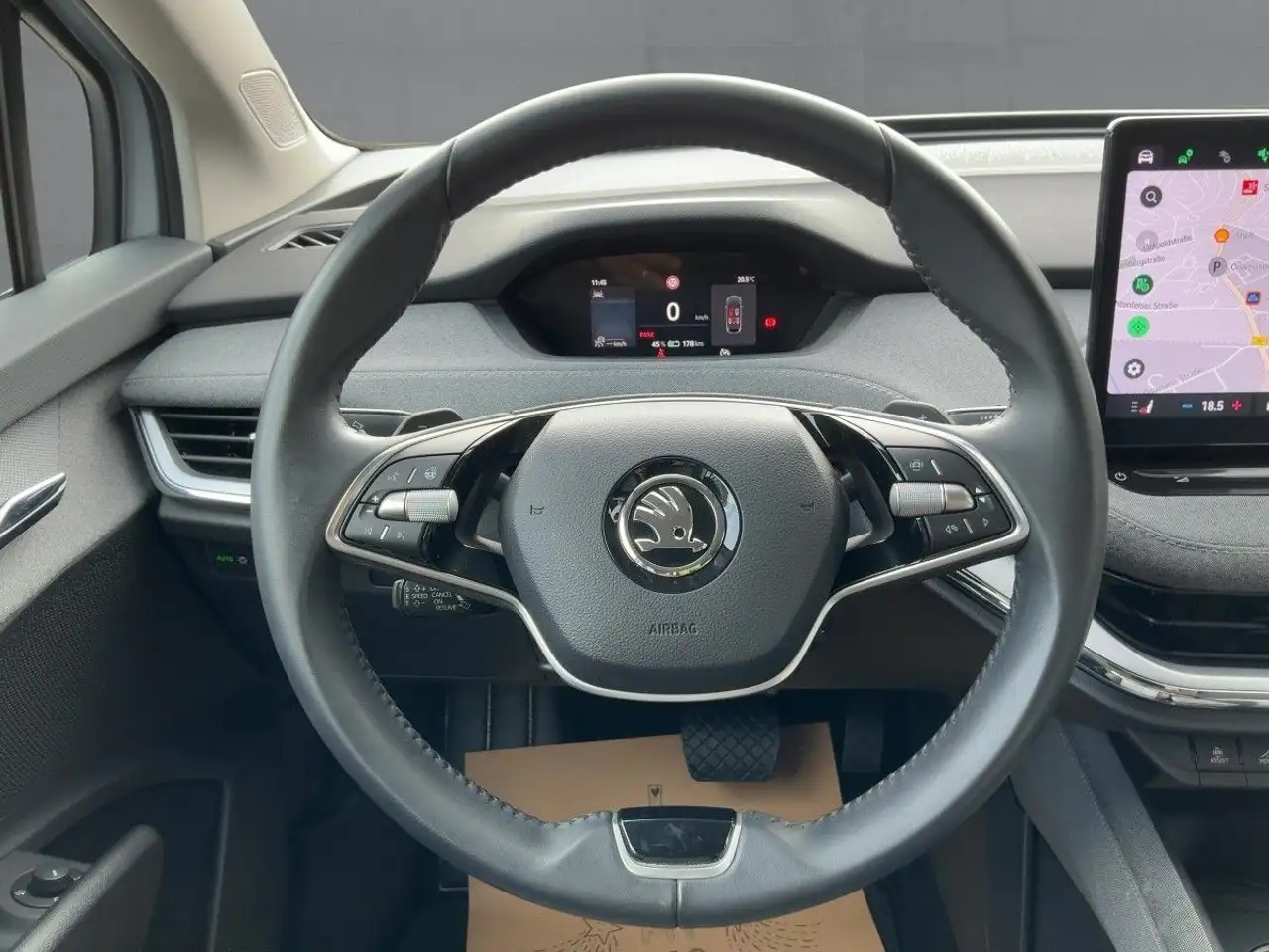 Skoda Enyaq iV 85x LOFT LED+NAVI+AHK+ACC+SHZ+WäPu+19Z., миниатюра 10