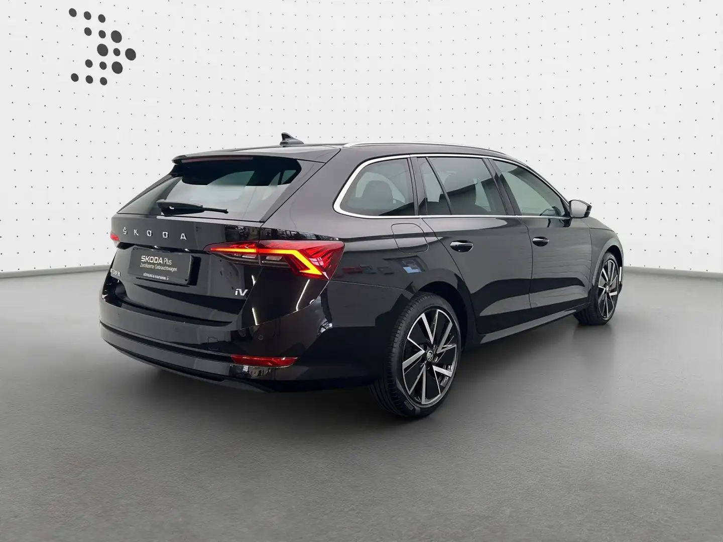 Skoda Octavia iV Combi First Edition 1.4TSI *NAVI*KAM* Schwarz - 2