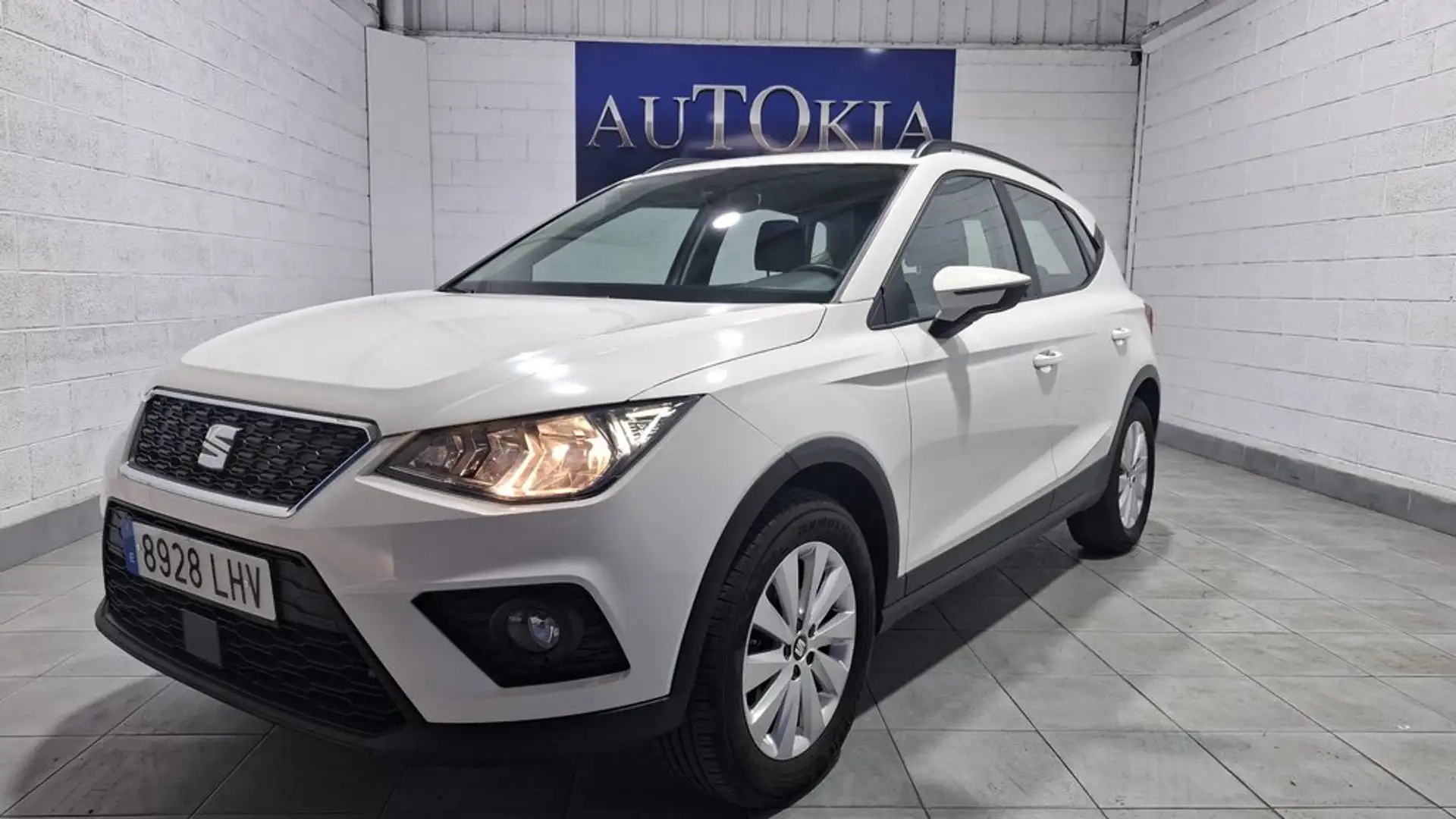 SEAT Arona 1.0 TSI 85kW (115CV) Style Go Eco Weiß - 1