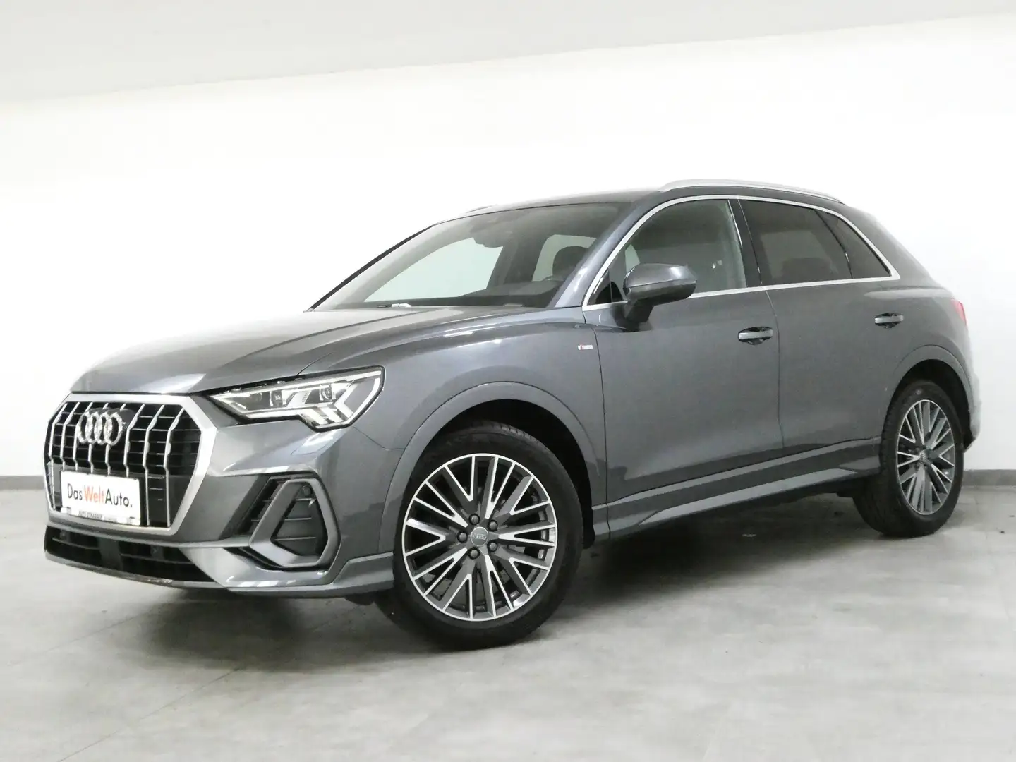 Audi Q3 35 TDI "S-Line" Matrix Navi Ahk ACC virtual R-Kamera elektr.-H. 19" Assistenzp. Ambientelicht Shz Front/BerganfahrAssist Grau - 1