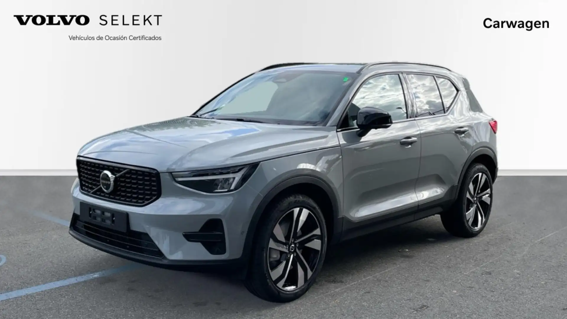 Volvo XC40 B4 Plus Aut. Gris - 1