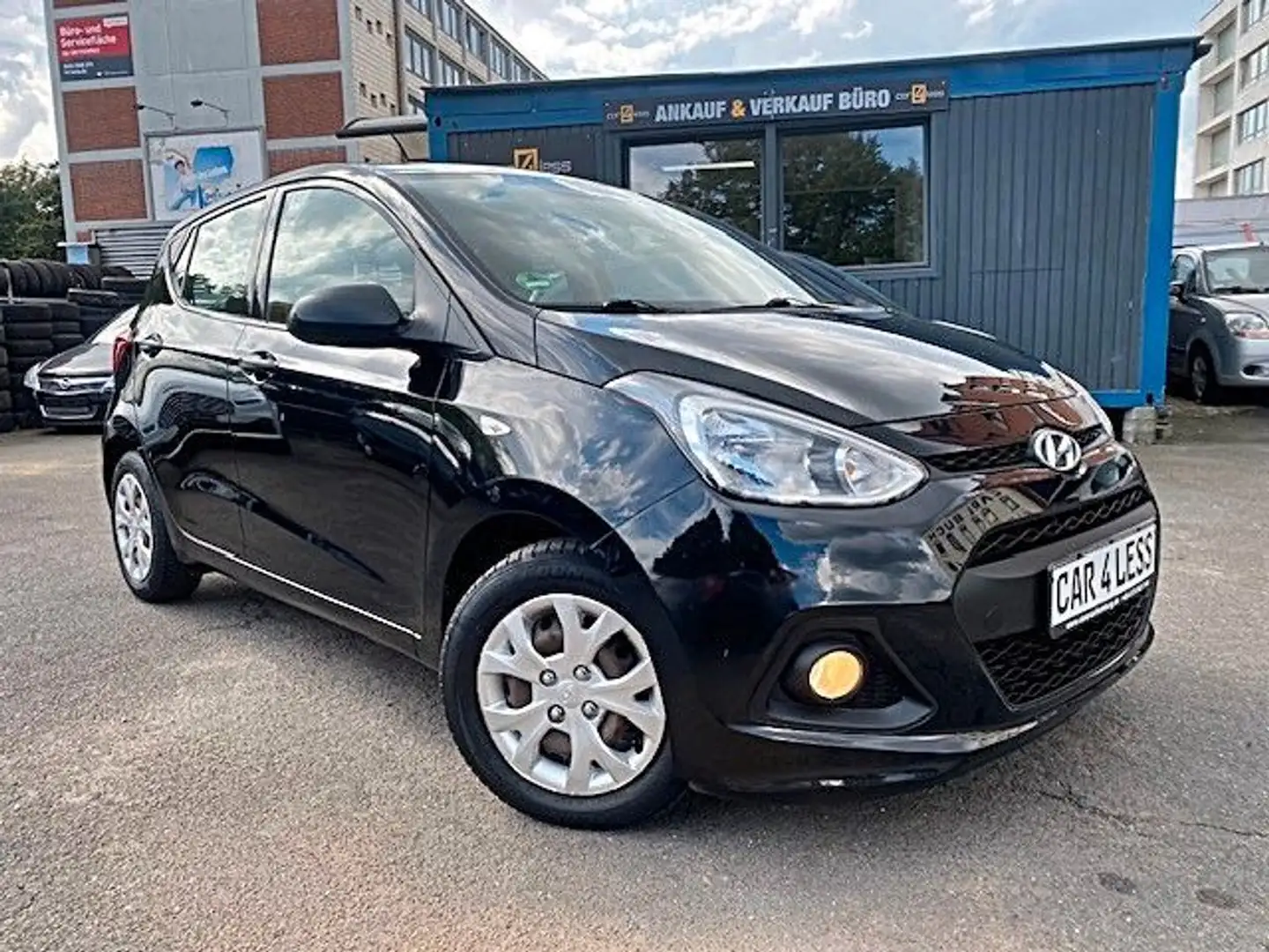 Hyundai i10 1.0 Classic Noir - 1