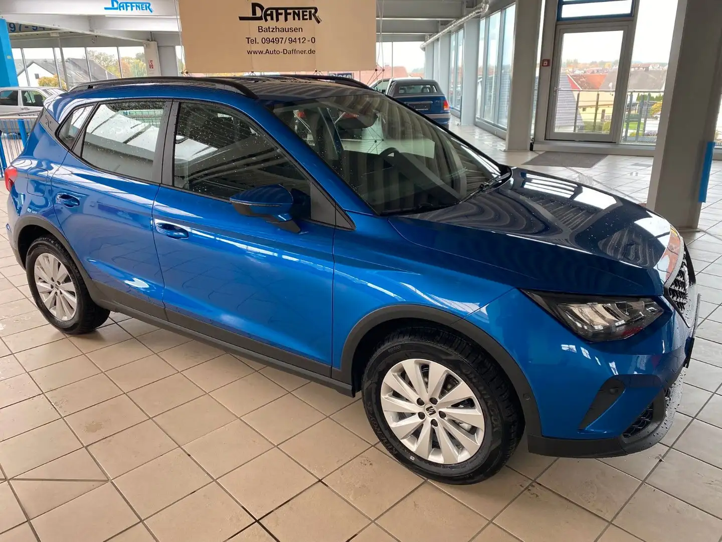 SEAT Arona TSi Style/AHK/KAMERA/DAB/SZHZG/PDC Blau - 1
