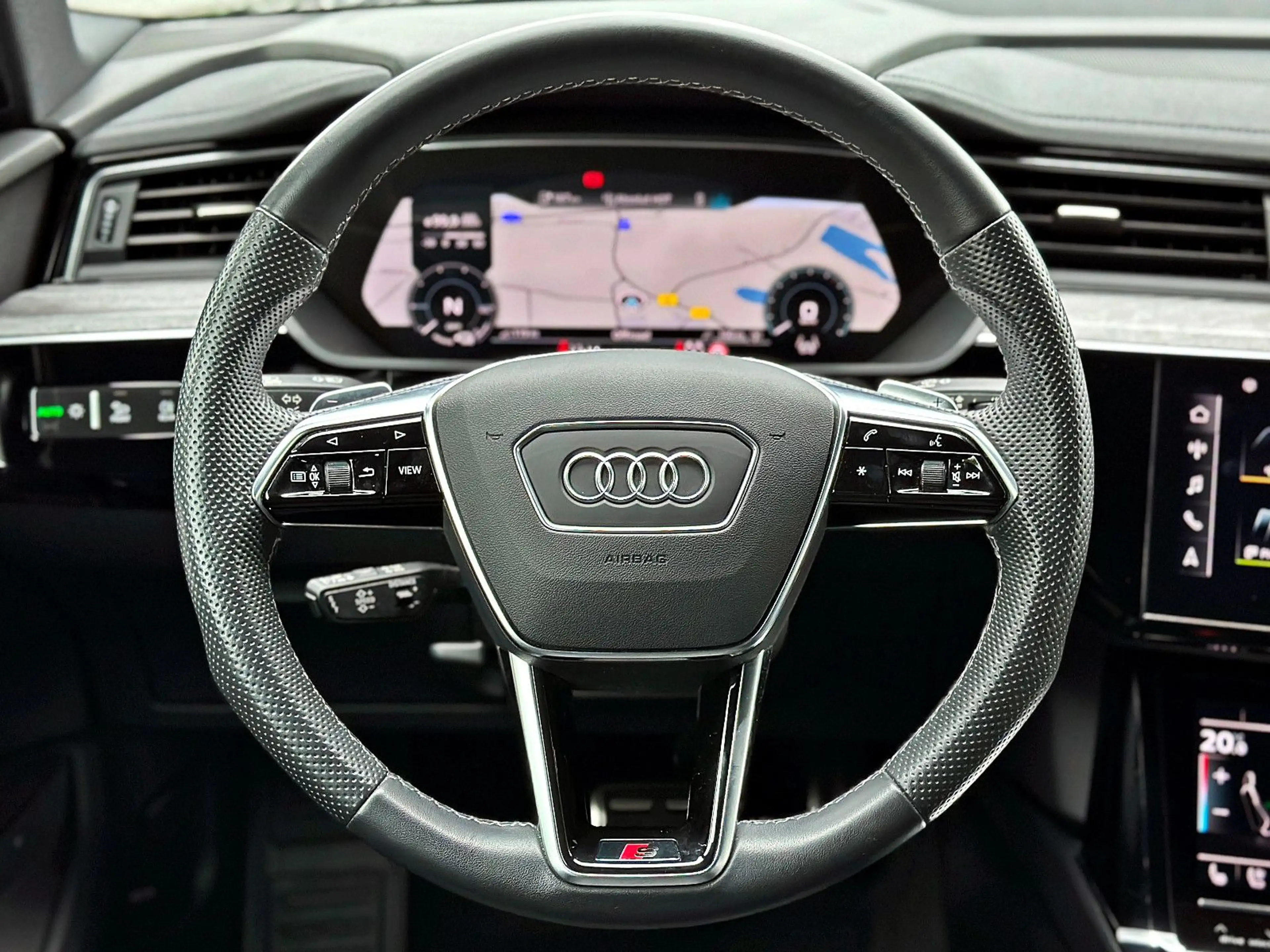 Audi Q8 e-tron Q8 Sportback e-tron 50 qu S LINE BLACK B&O 360° — photo 15