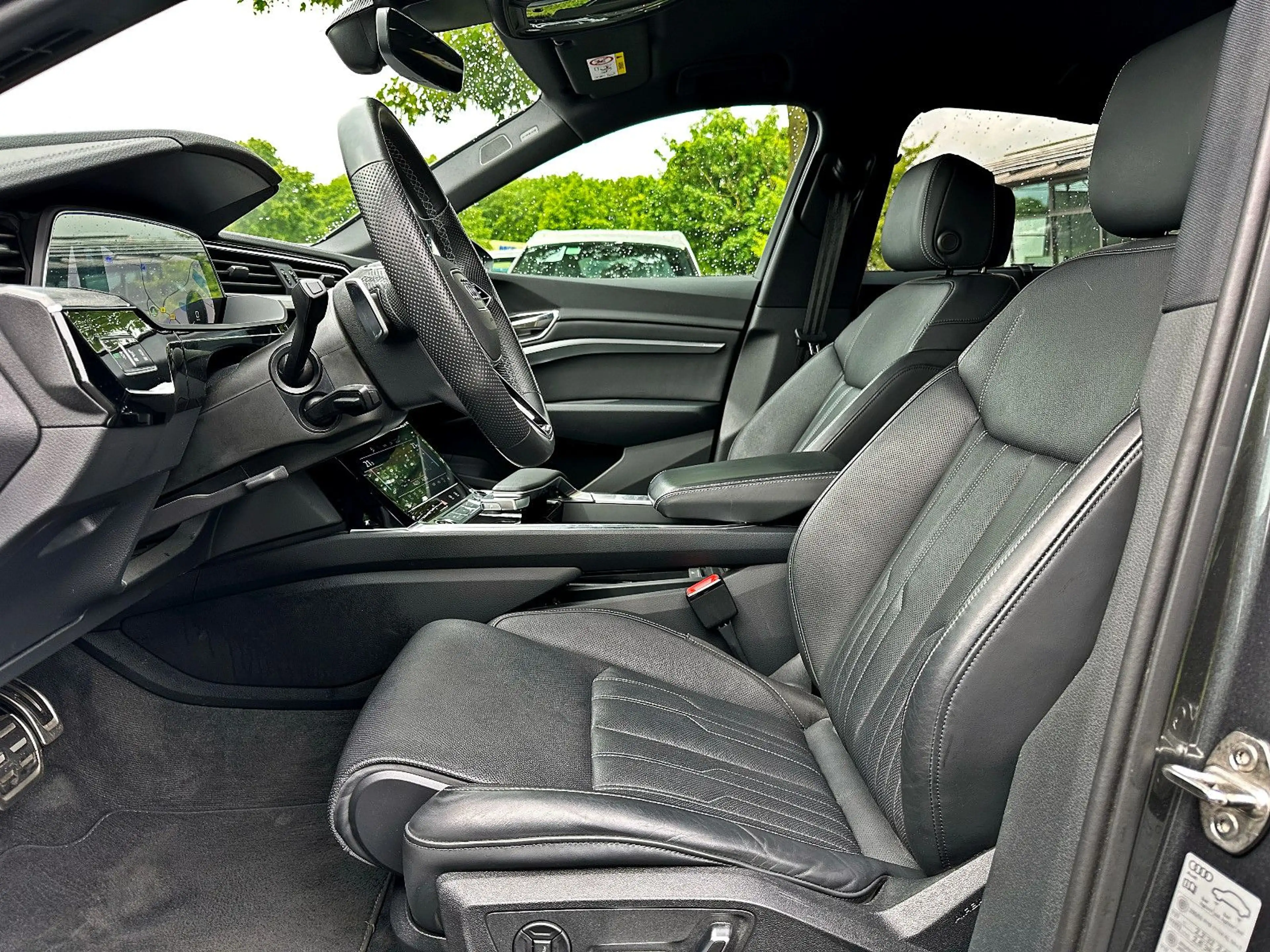 Audi Q8 e-tron Q8 Sportback e-tron 50 qu S LINE BLACK B&O 360° — photo 13