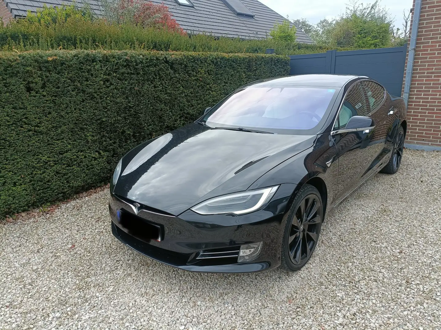 Tesla Model S 75 kWh Dual Motor - 1