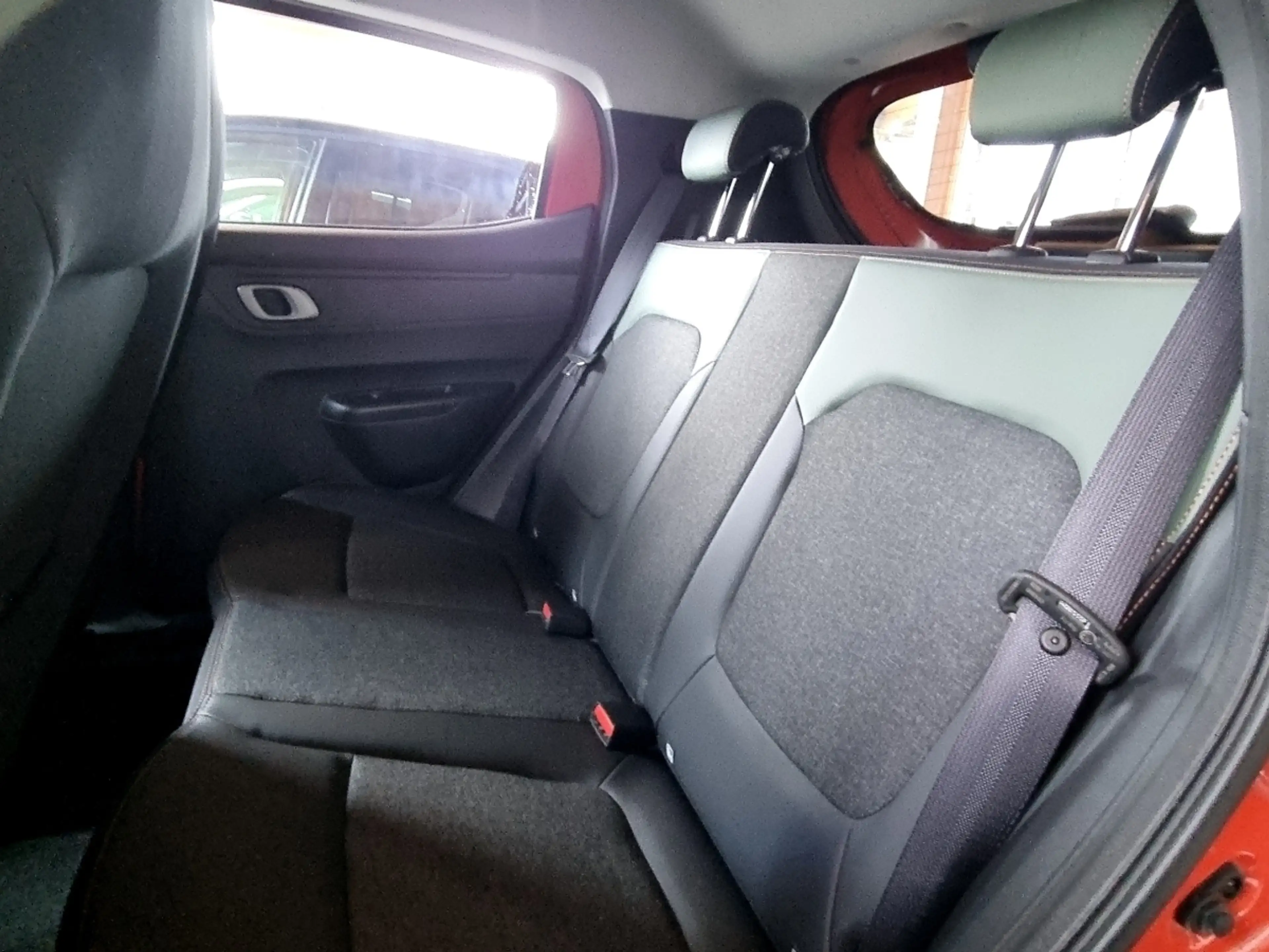 Dacia Spring Extreme electric 100 — photo 8
