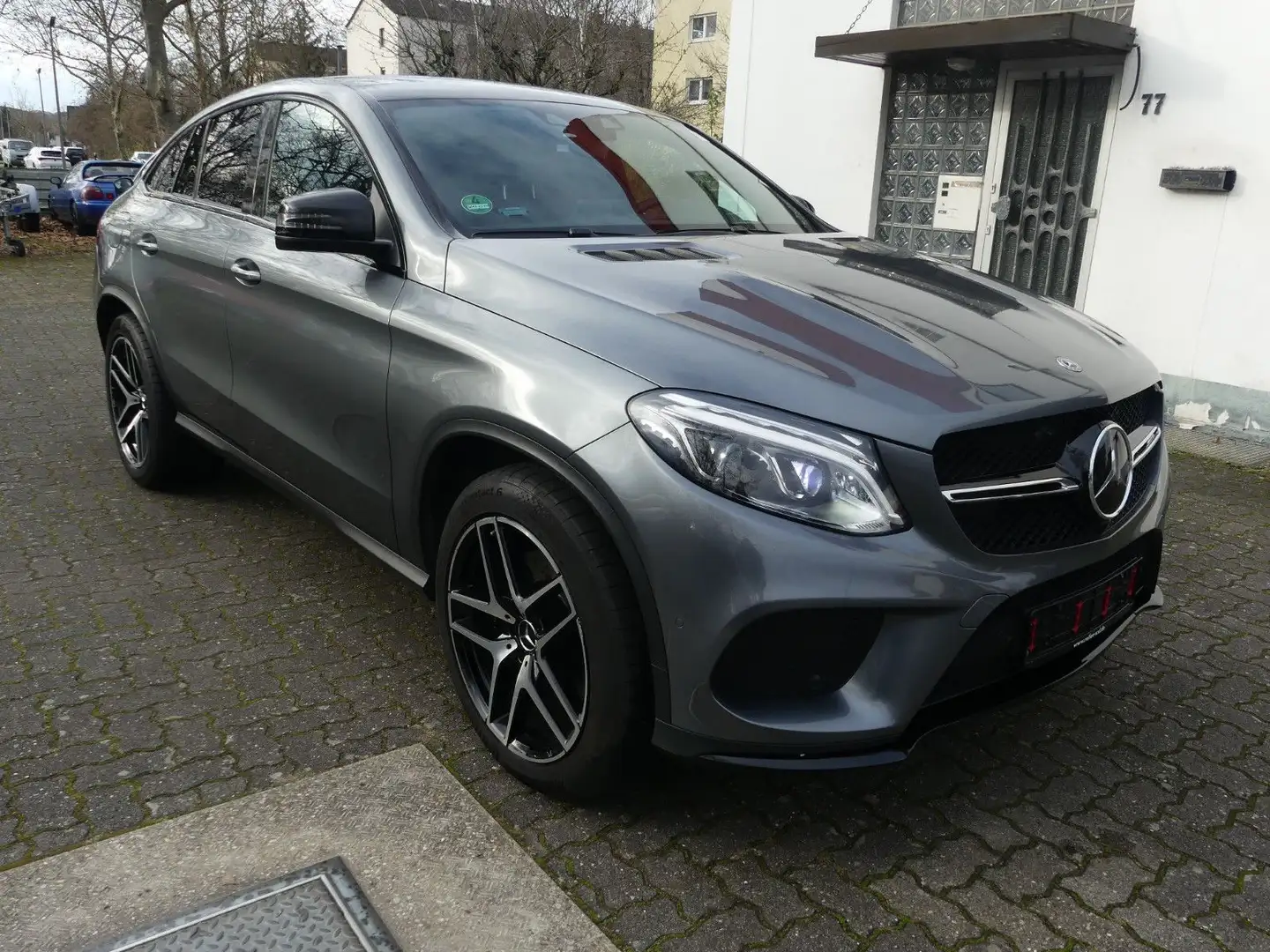 Mercedes-Benz GLE 43 AMG Coupe 4Matic LEDER AHK 360°K,DISCTRON Šedá - 1