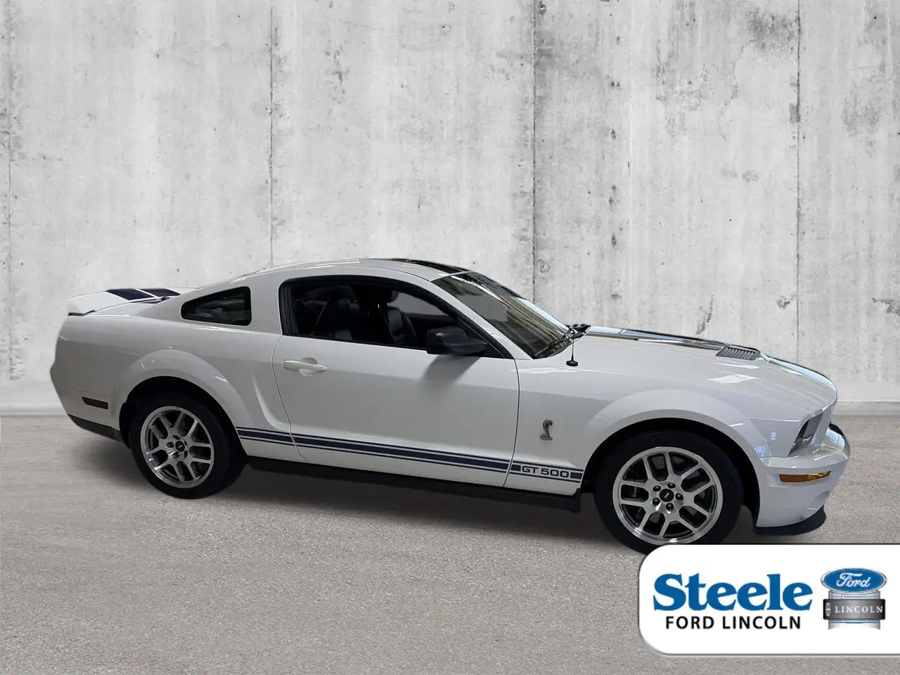 Ford Mustang снимка Ford Mustang