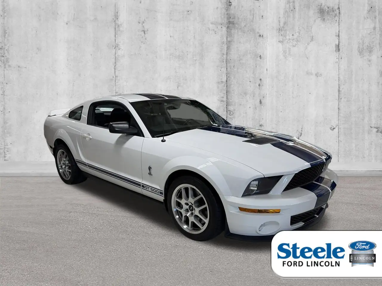 Ford Mustang снимка Ford Mustang