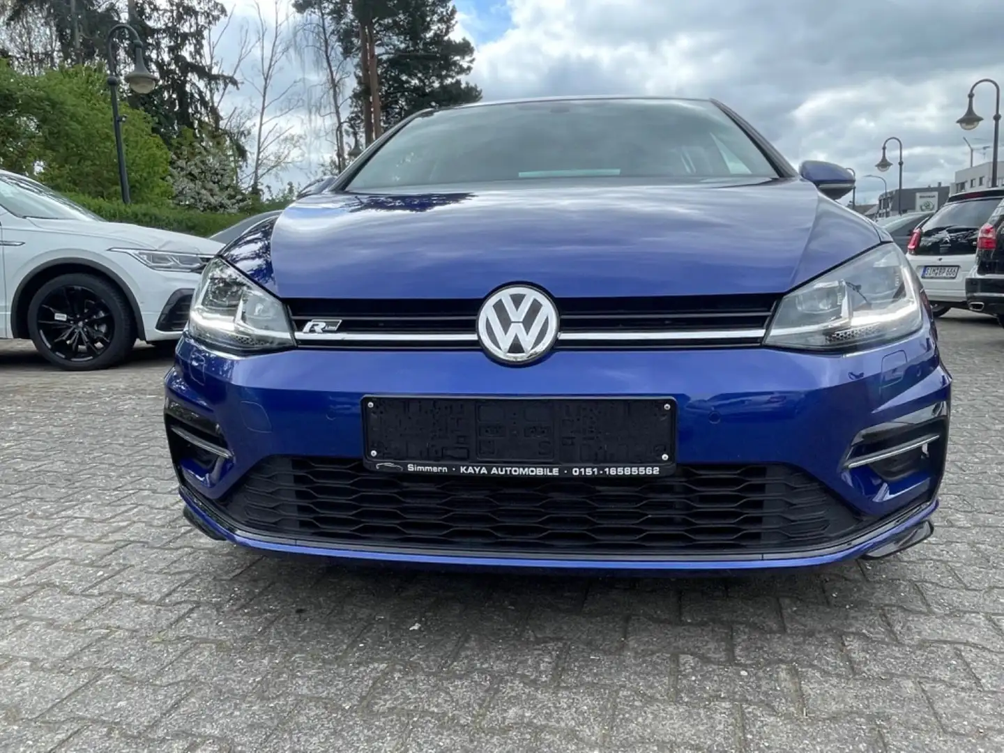 Volkswagen Golf VII Lim. Highline BMT/Start-Stopp R Line Blau - 2