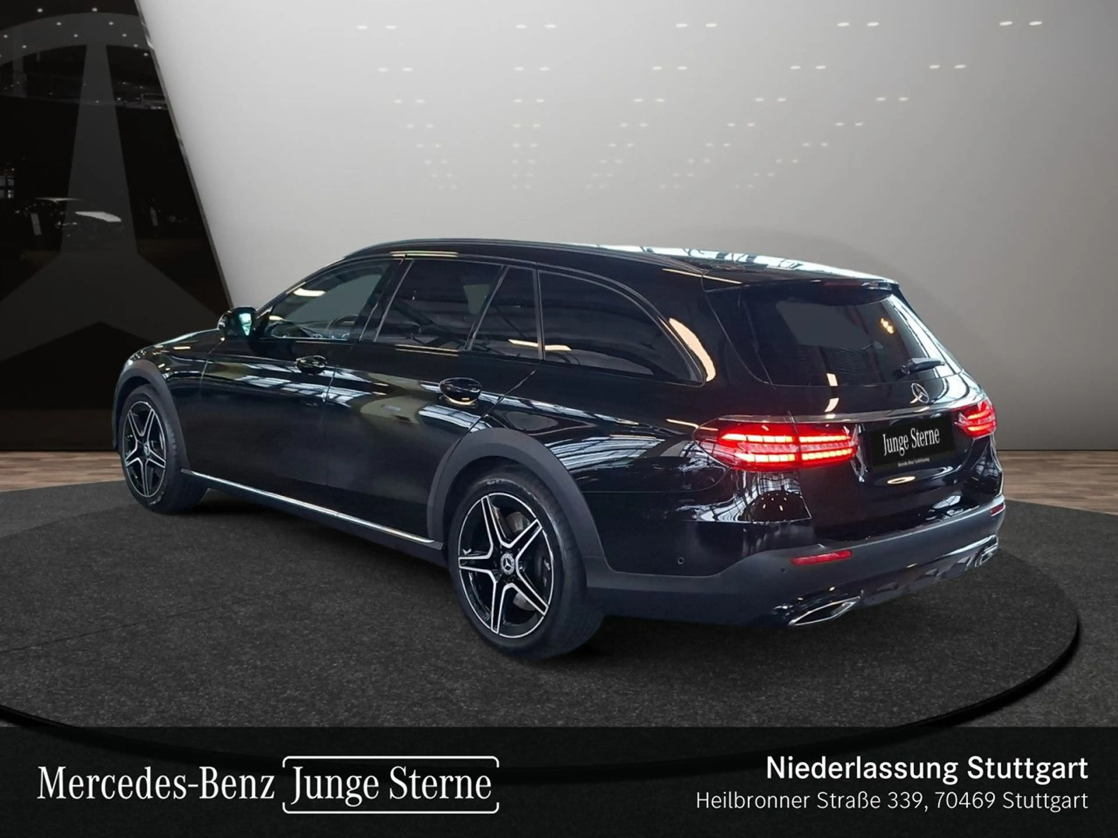 Mercedes-Benz E 450 T 4M AVANTG+NIGHT+PANO+AHK+MULTIBEAM+FAHRASS — photo 9