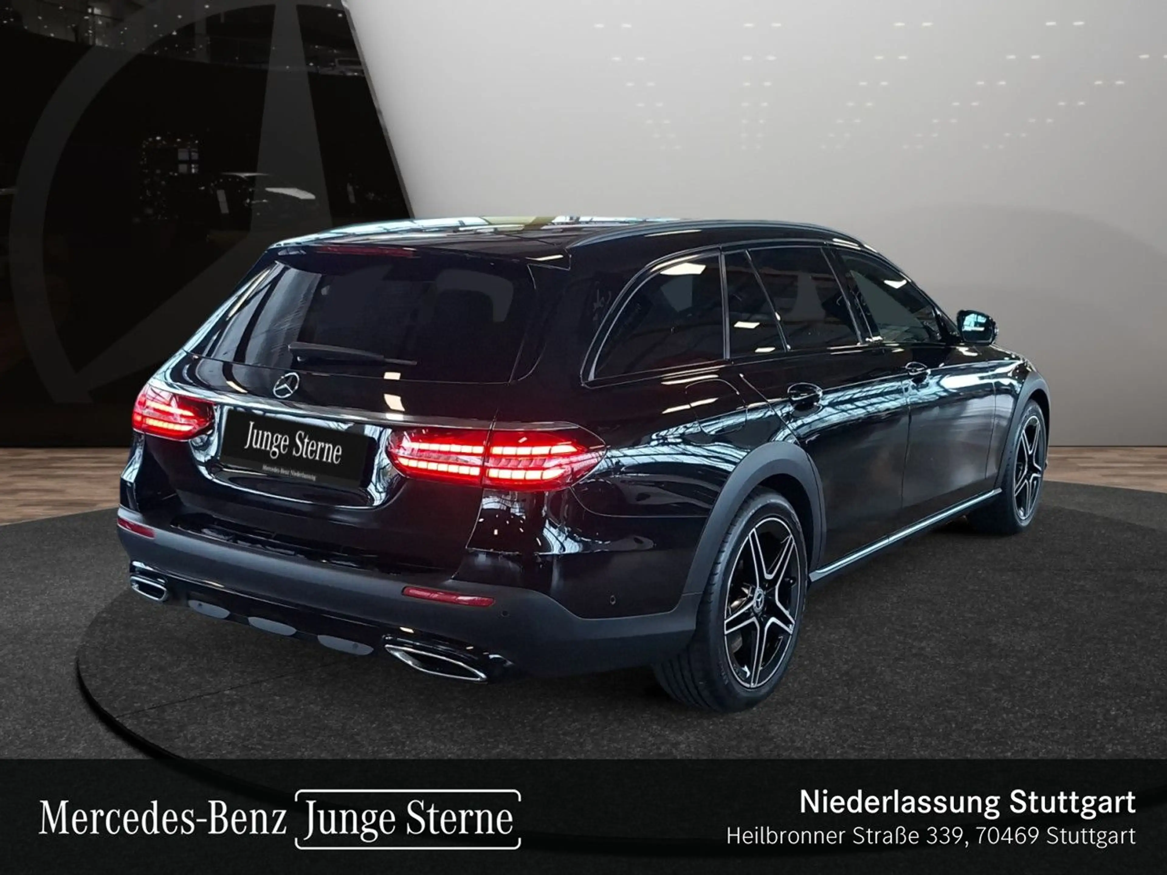 Mercedes-Benz E 450 T 4M AVANTG+NIGHT+PANO+AHK+MULTIBEAM+FAHRASS — photo 6