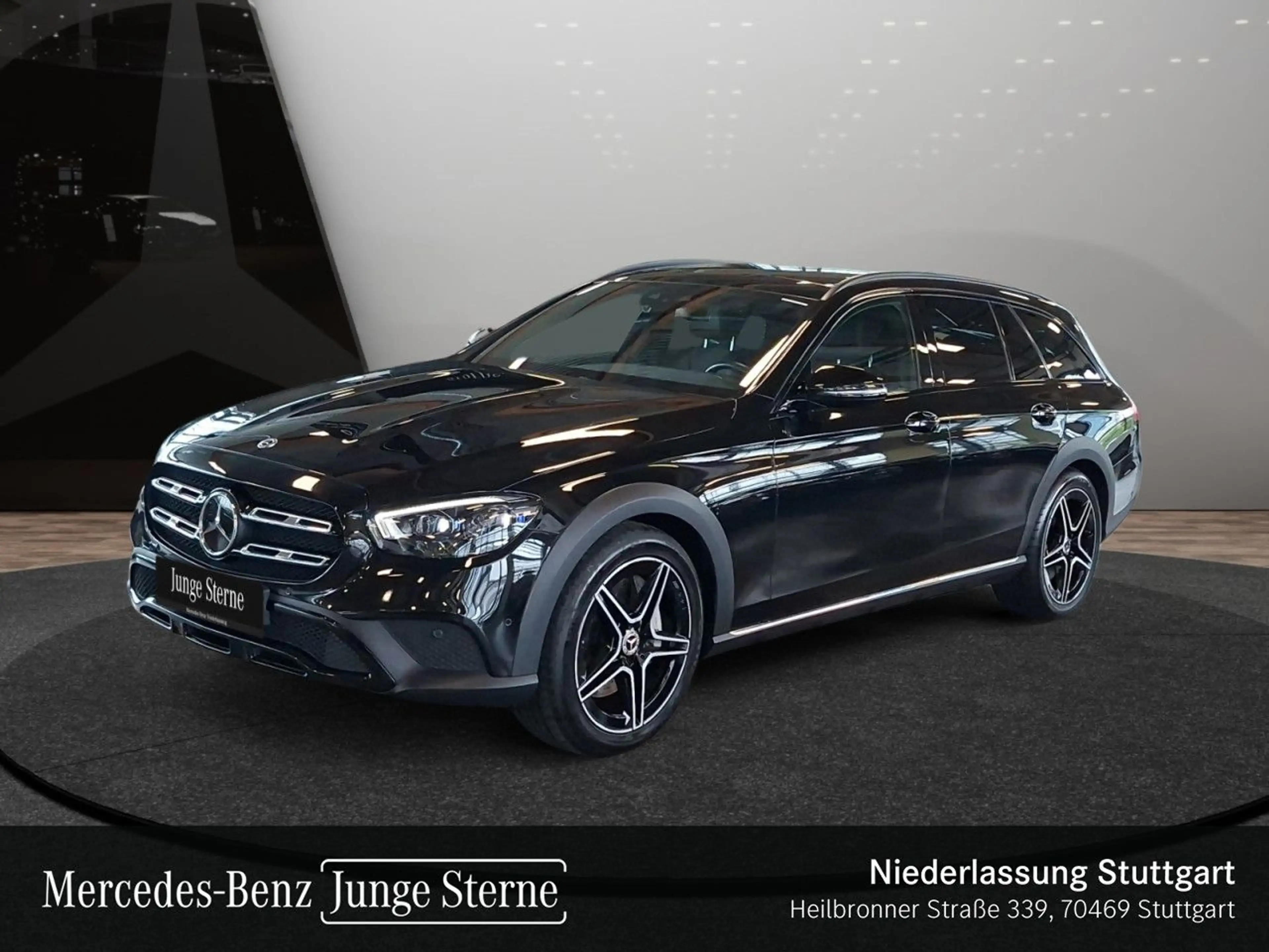 Mercedes-Benz E 450 T 4M AVANTG+NIGHT+PANO+AHK+MULTIBEAM+FAHRASS — photo 2