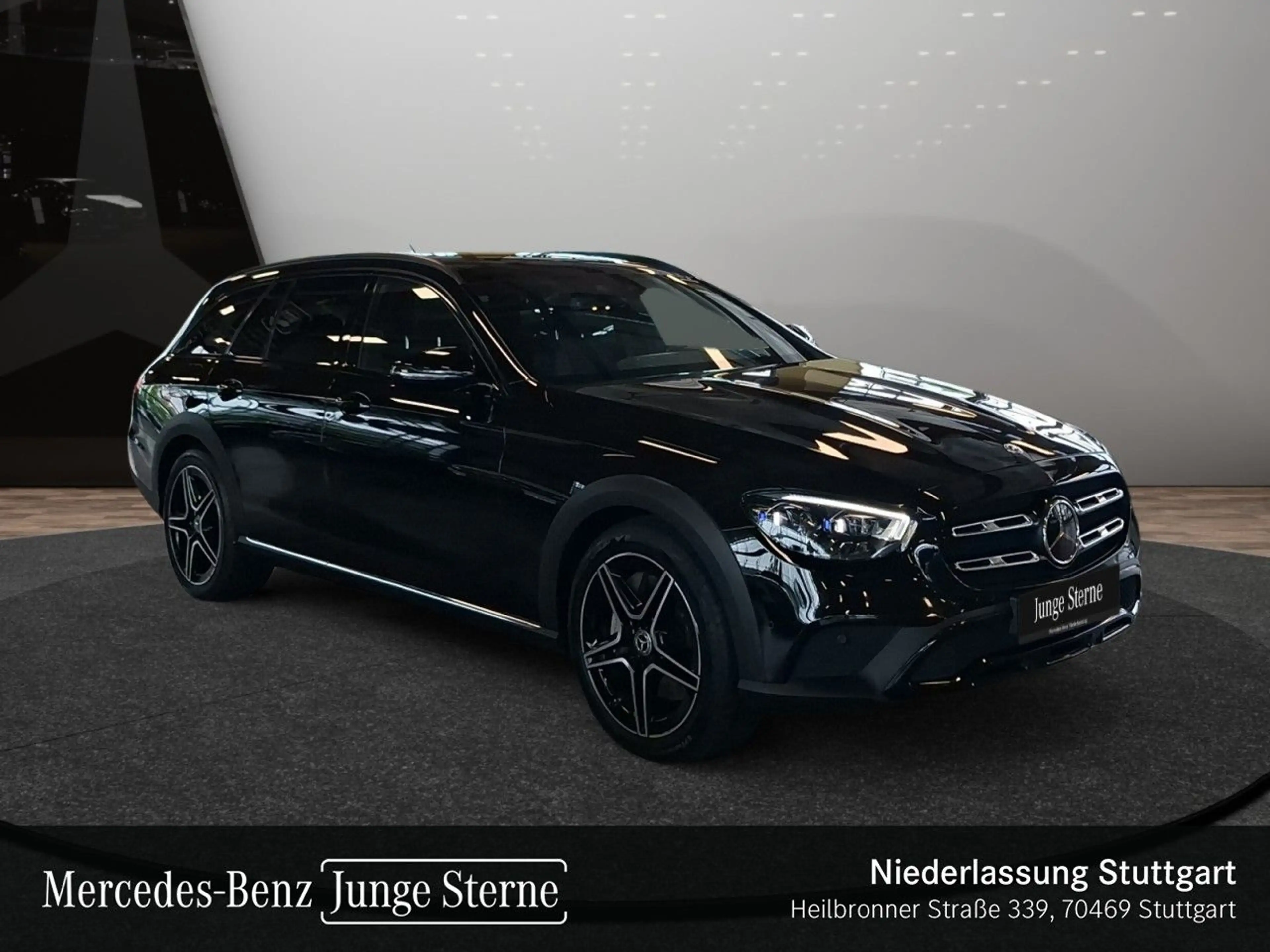 Mercedes-Benz E 450 T 4M AVANTG+NIGHT+PANO+AHK+MULTIBEAM+FAHRASS — photo 4