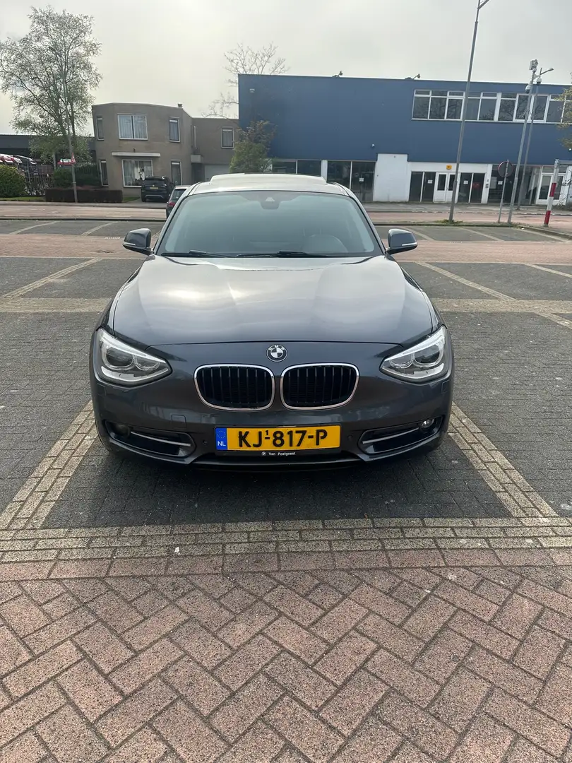 BMW 118 118d High Executive Grijs - 1
