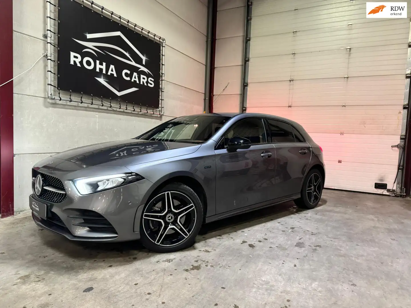 Mercedes-Benz A 250 e AMG Line Night pakket - 1