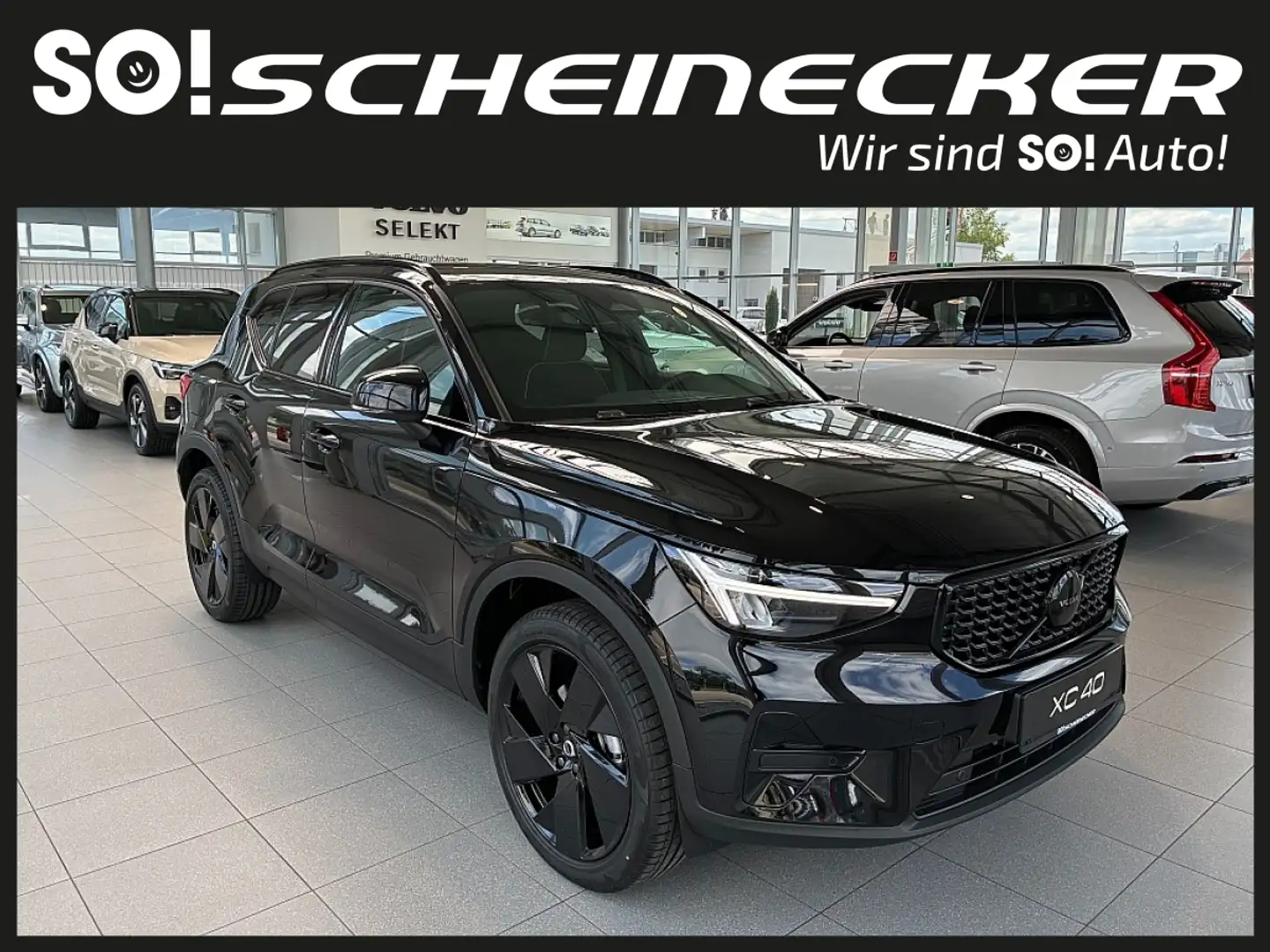 Volvo XC40 B3 Plus Black Edition Aut. Schwarz - 1