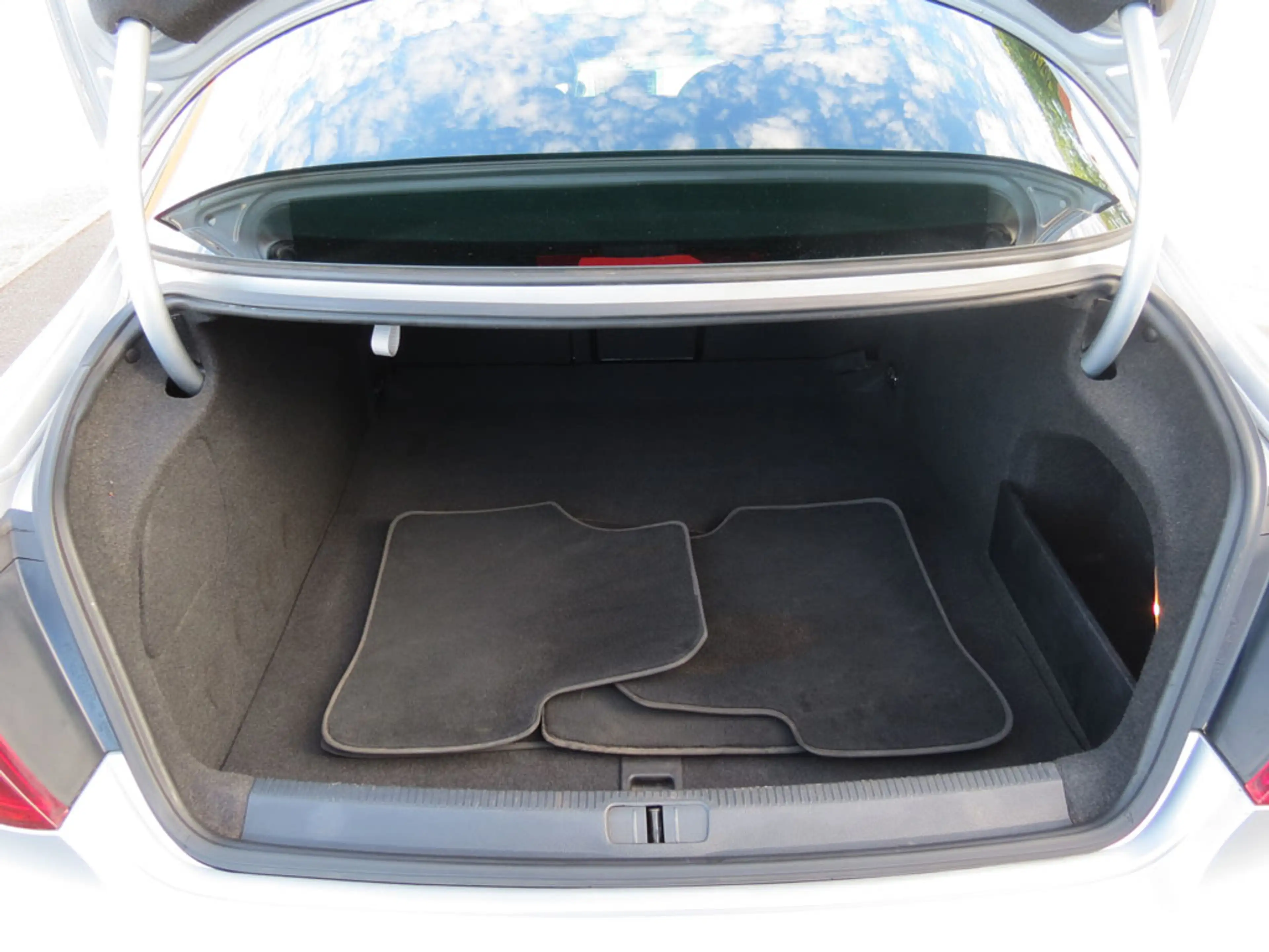 Volkswagen Passat CC 1.8 TSI DSG Navi Teilleder ACC 18-Zoll-LMF — photo 13