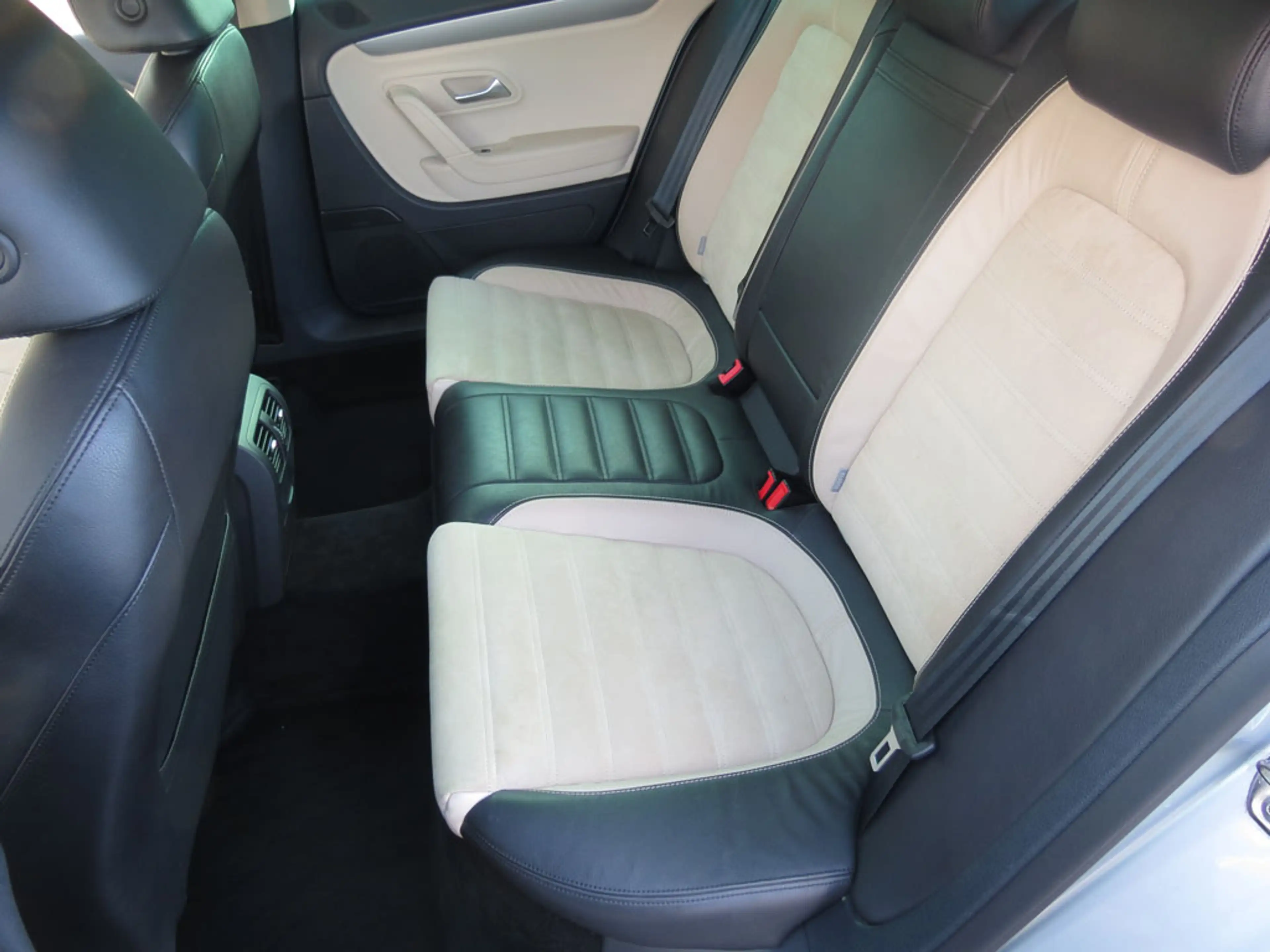 Volkswagen Passat CC 1.8 TSI DSG Navi Teilleder ACC 18-Zoll-LMF — photo 12