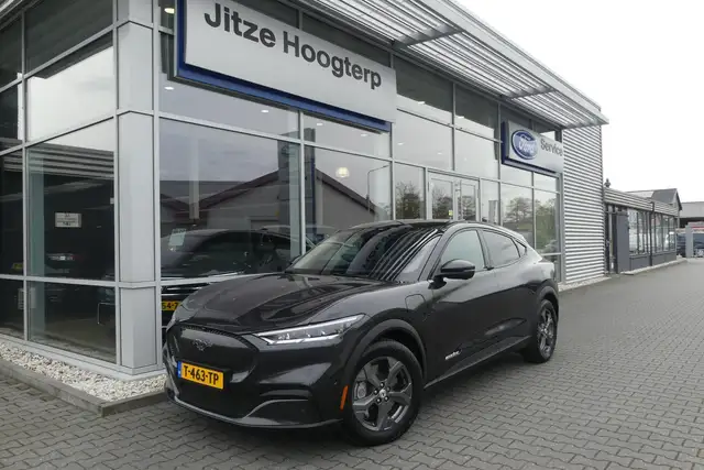 Ford Mustang Mach-E Extended Premium RWD 98 kWh TREKHAAK AFNEEMBAAR (1