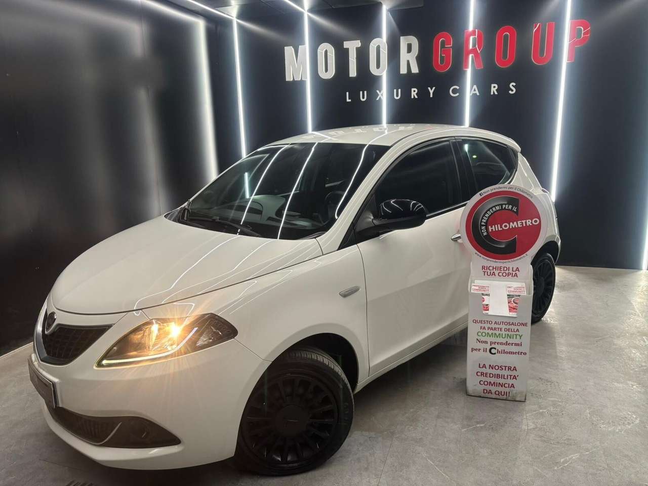 Lancia Ypsilon Ypsilon 1.0 FireFly 5 porte S&S Hybrid Ecochic Gol
