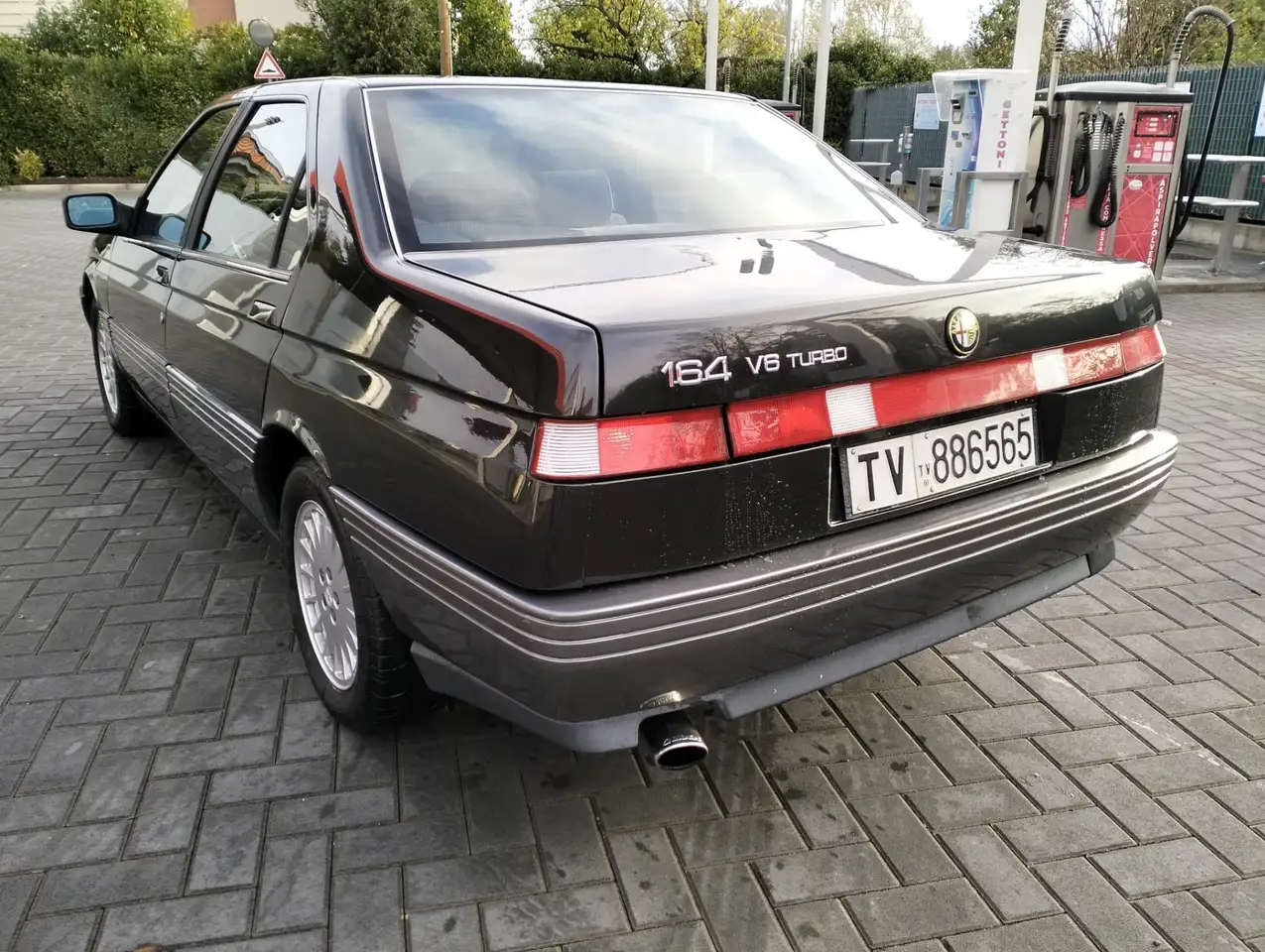 Alfa Romeo 164 2.0t V6, foto 2
