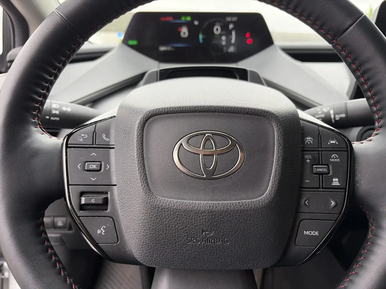 Toyota Prius снимка Toyota Prius