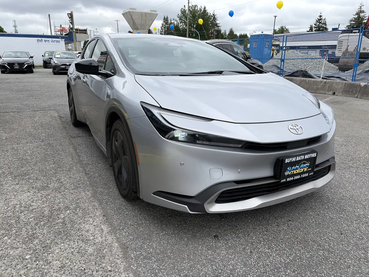 Toyota Prius снимка Toyota Prius