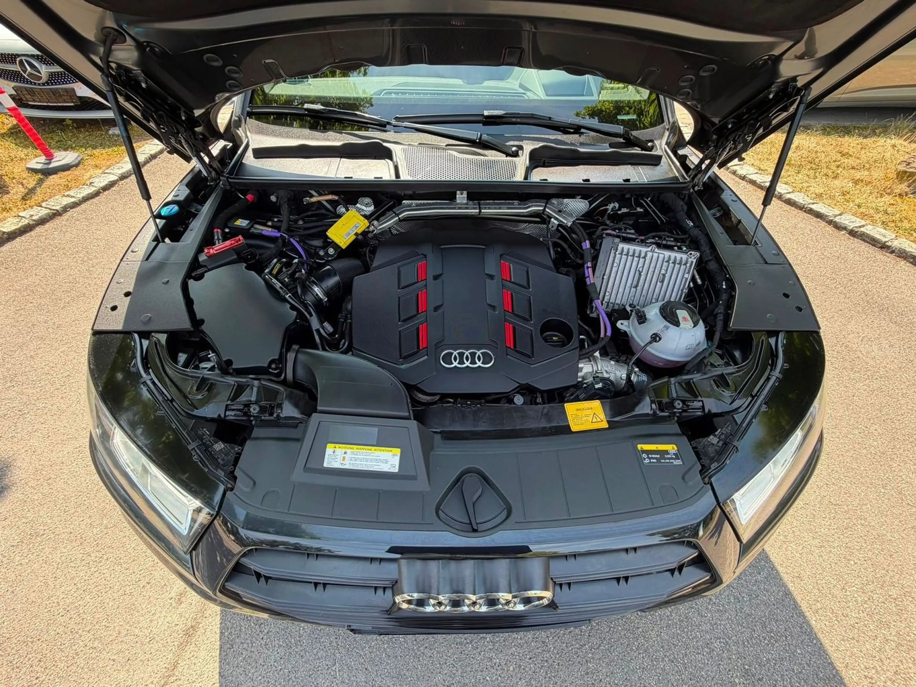Audi SQ5 3.0 TDI Quattro/AHK/Kam/Nav/Digital/Pano — photo 10