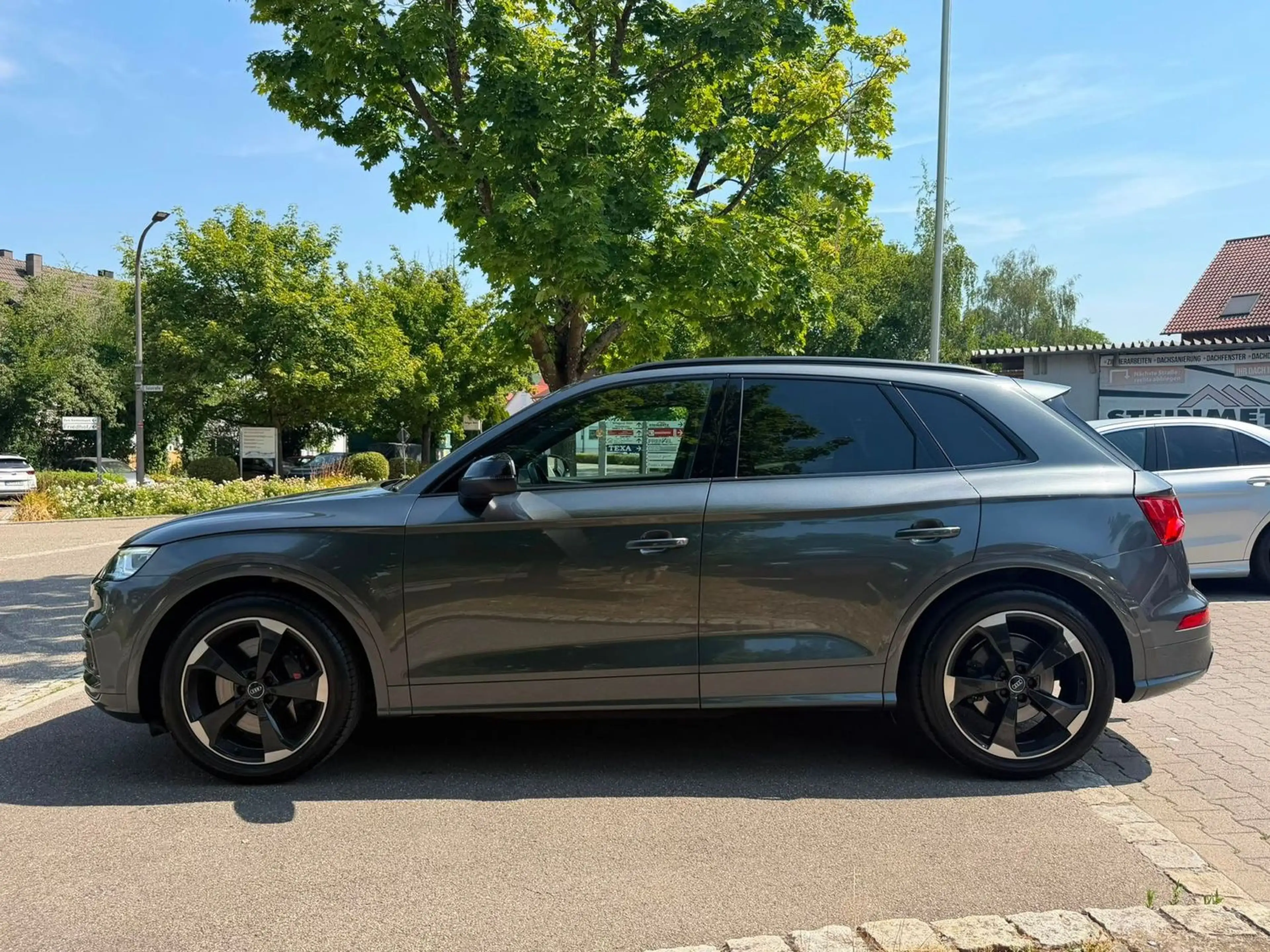 Audi SQ5 3.0 TDI Quattro/AHK/Kam/Nav/Digital/Pano — photo 2
