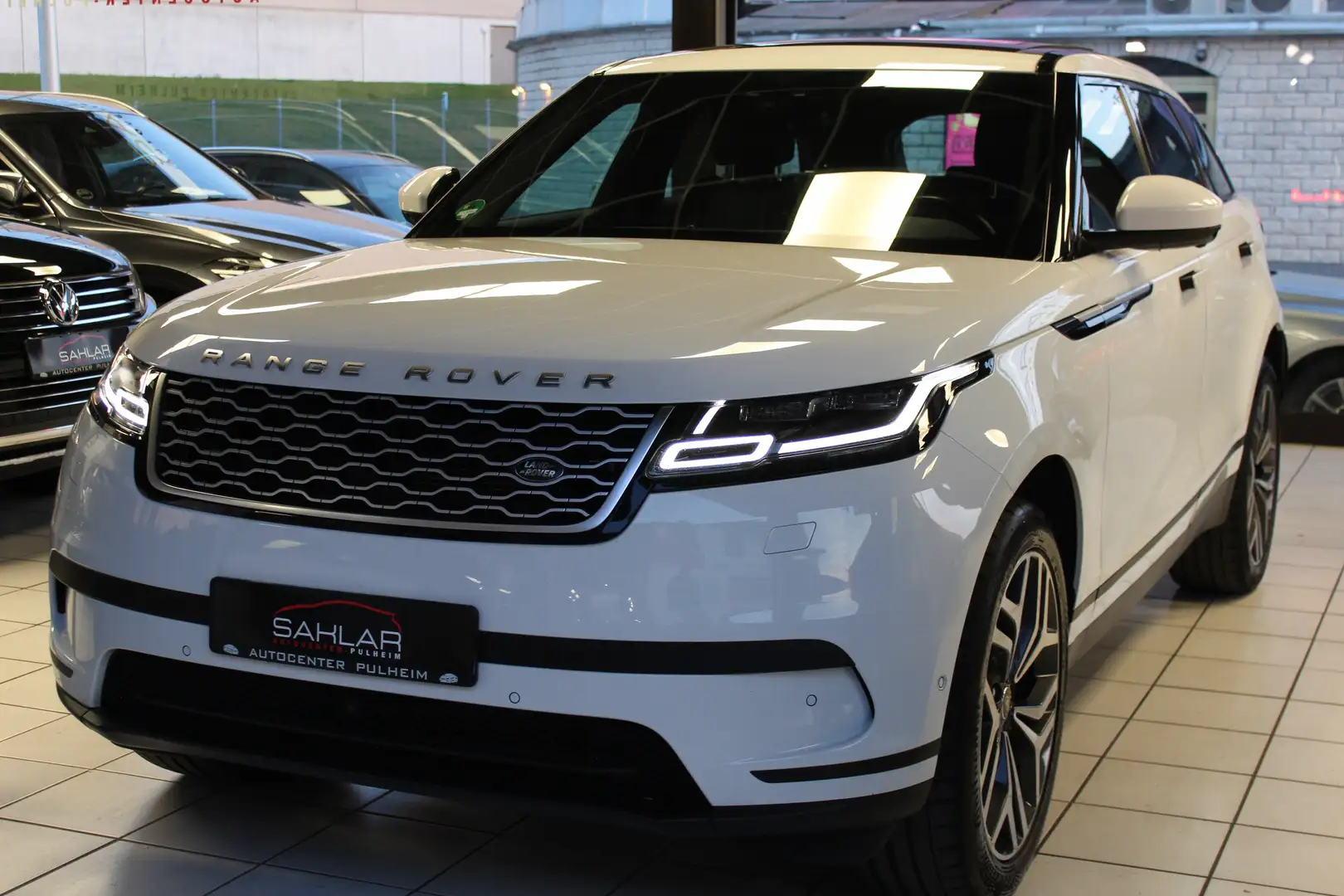 Land Rover Range Rover Velar SE°PANO°TÜV NEU°LED°CAM°STZHG Weiß - 2