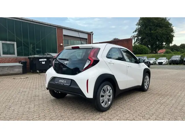 Toyota Aygo X view 15