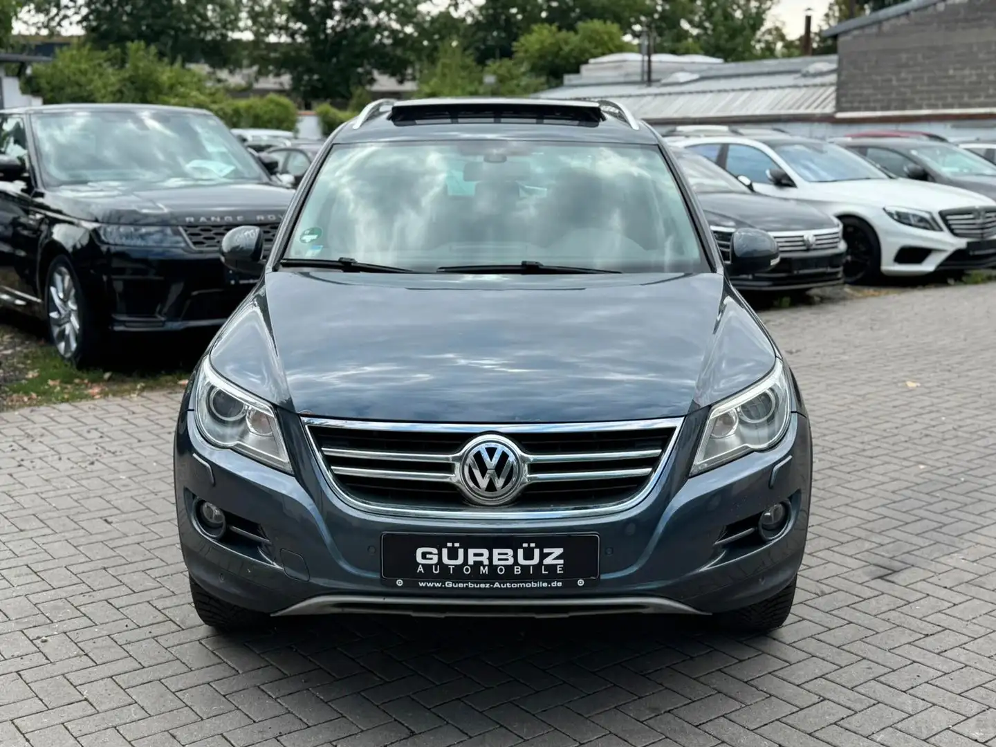Volkswagen Tiguan 2,0 T Track Avenue 4Mot*AHK*PANO*NAVI*PDC Grey - 2