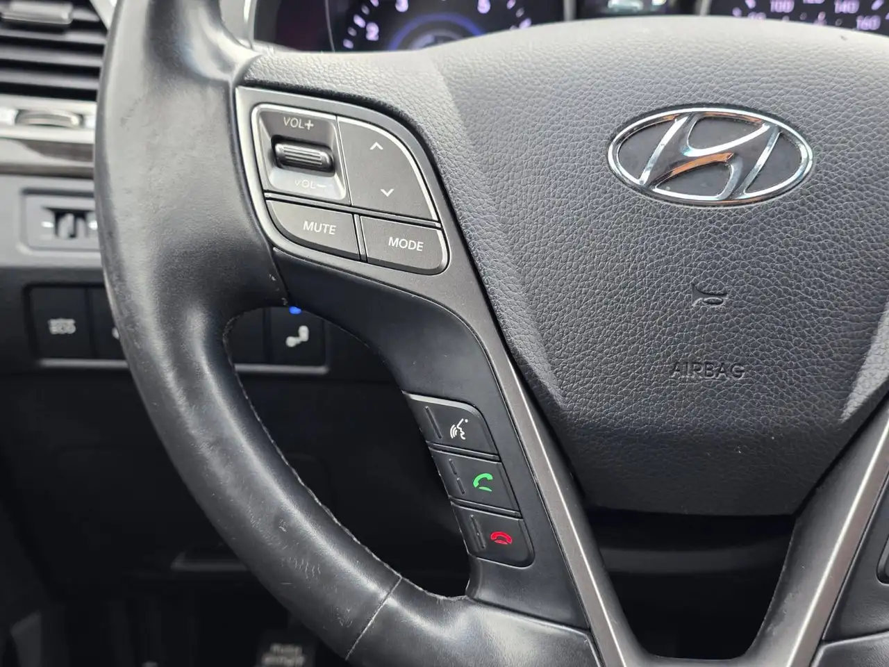 Hyundai SANTA FE снимка Hyundai SANTA FE