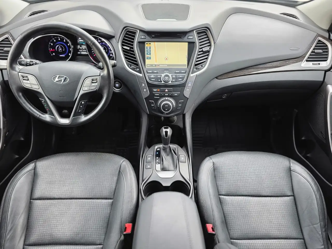 Hyundai SANTA FE снимка Hyundai SANTA FE