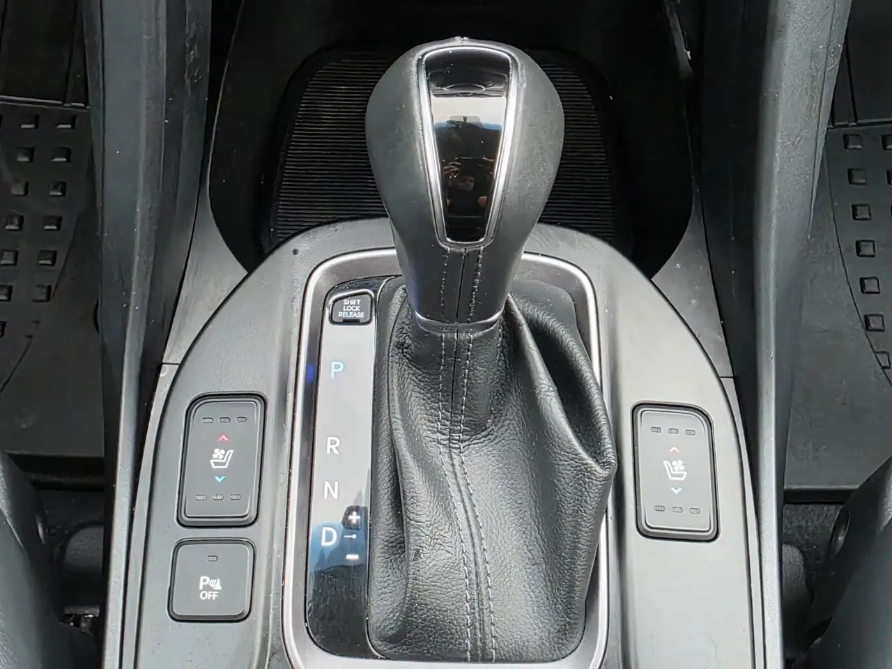 Hyundai SANTA FE снимка Hyundai SANTA FE