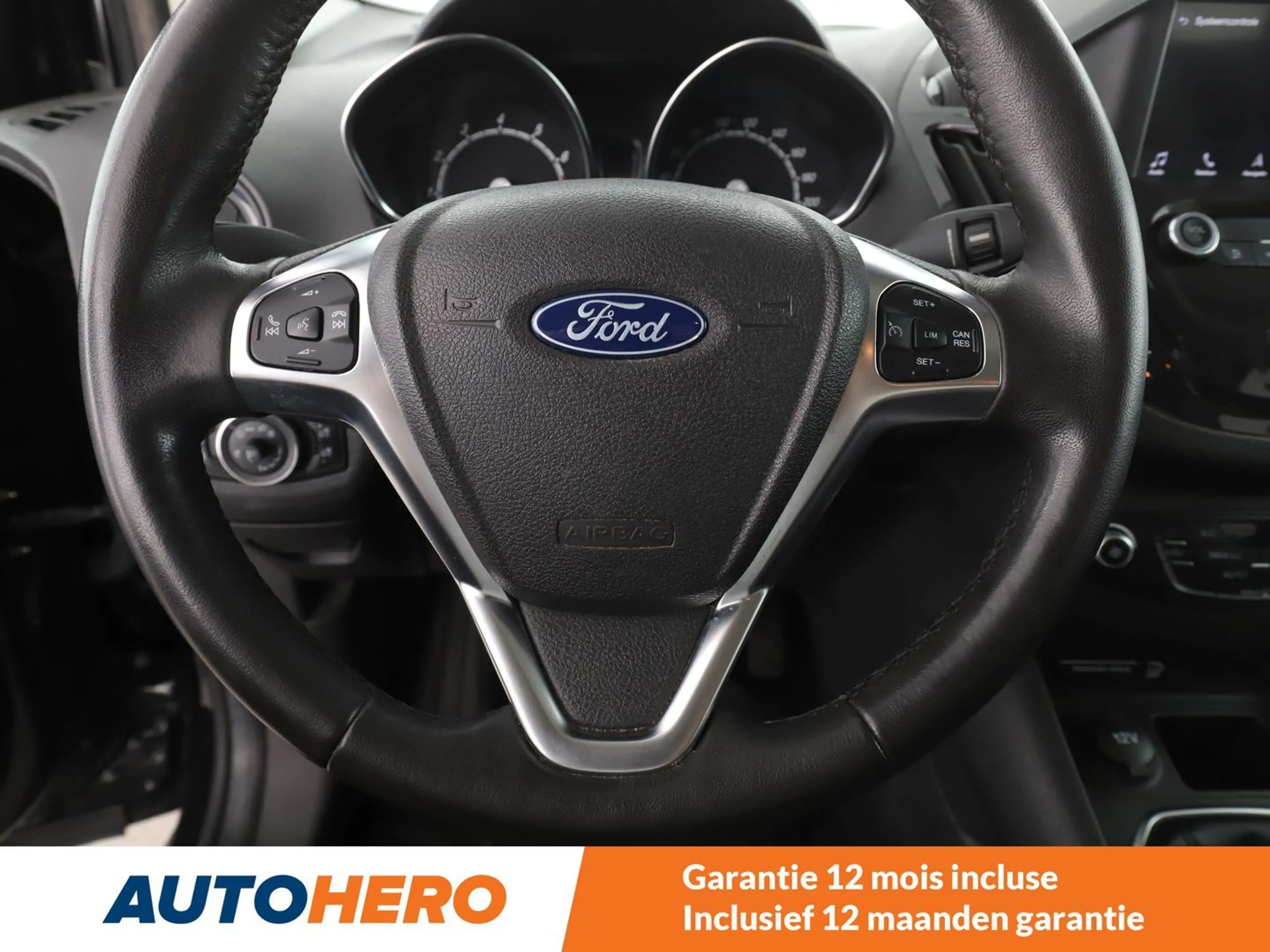 Ford Tourneo 1.0 EcoBoost Titanium — photo 5